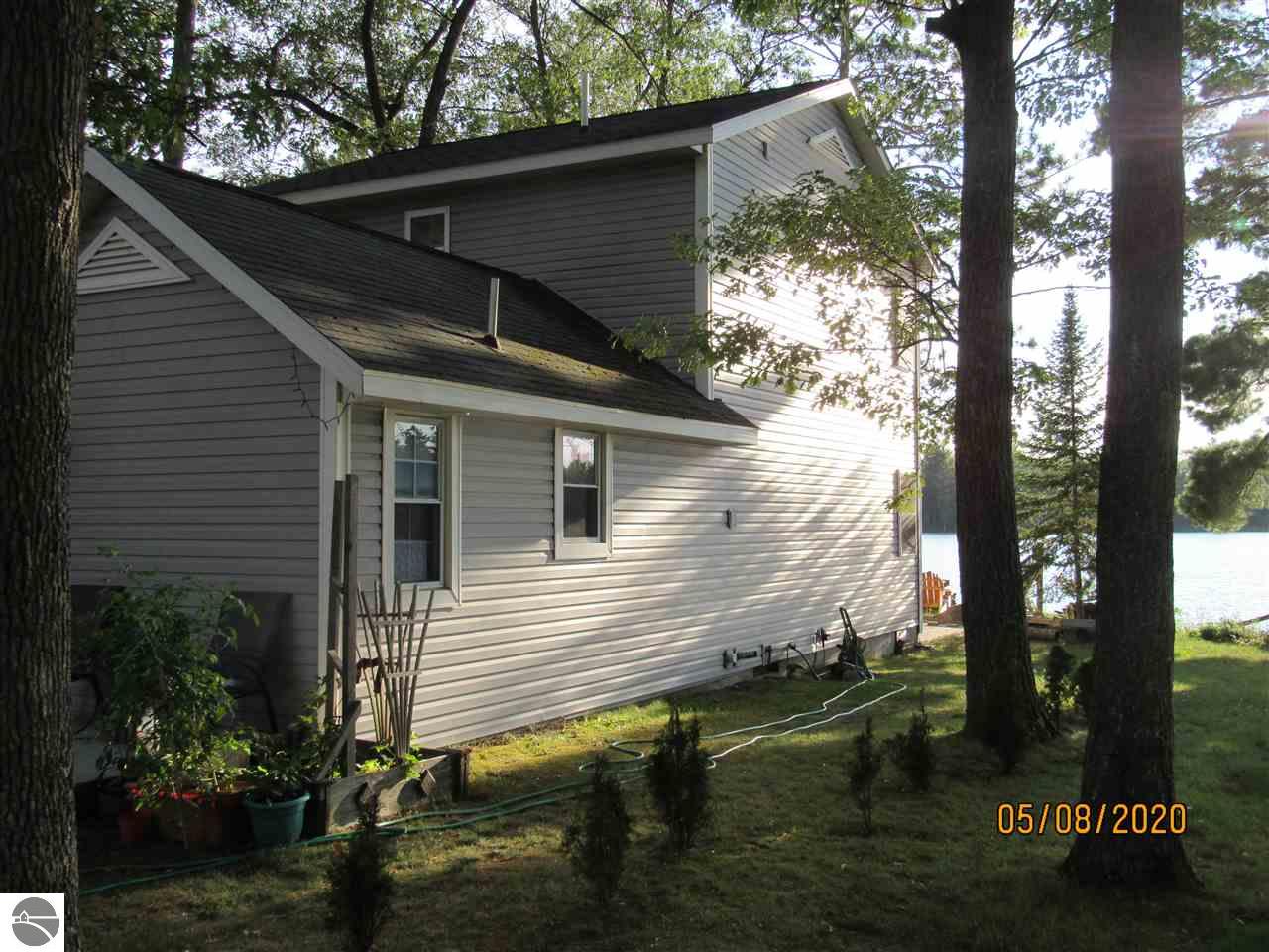 2779 Horseshoe Lake Road West Branch, MI 48661 169,000