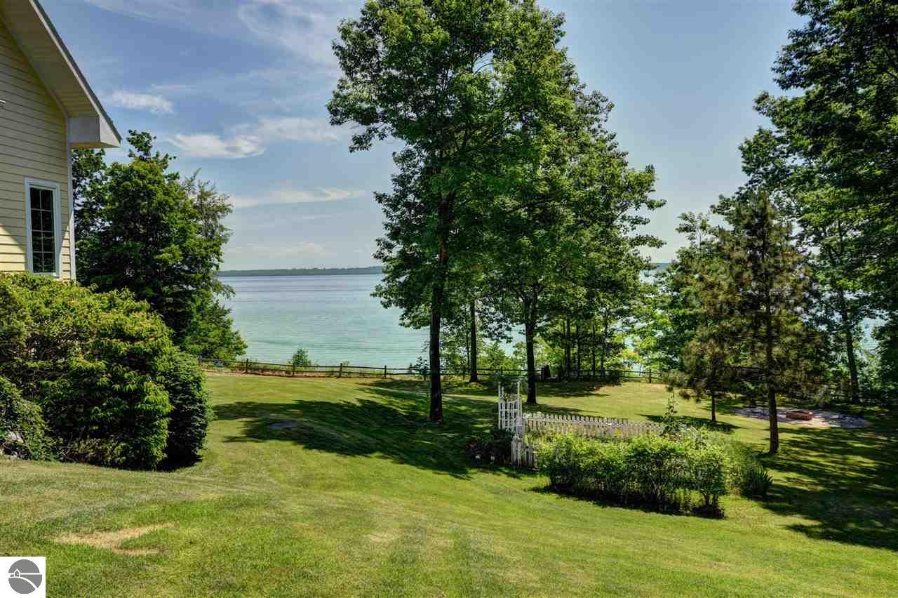 2795 S Lee Point Road, Suttons Bay, MI 49682 photo 15 of 62