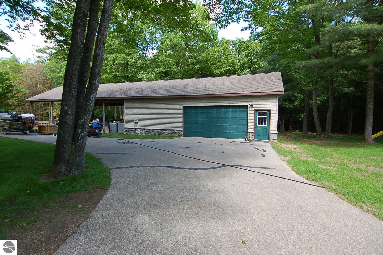 7681 Canthook Drive, Cadillac, MI 49601 photo 45 of 47