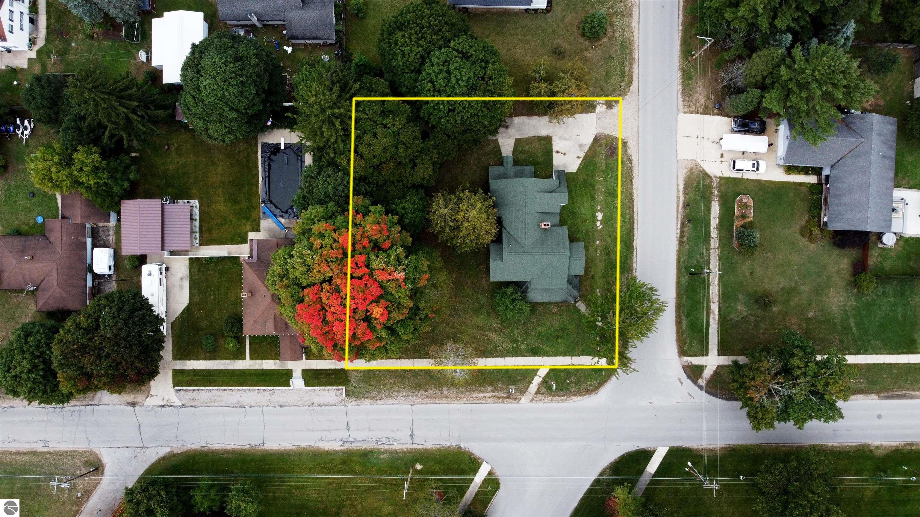 302 W Dresden Street Kalkaska, MI 496467917 135000