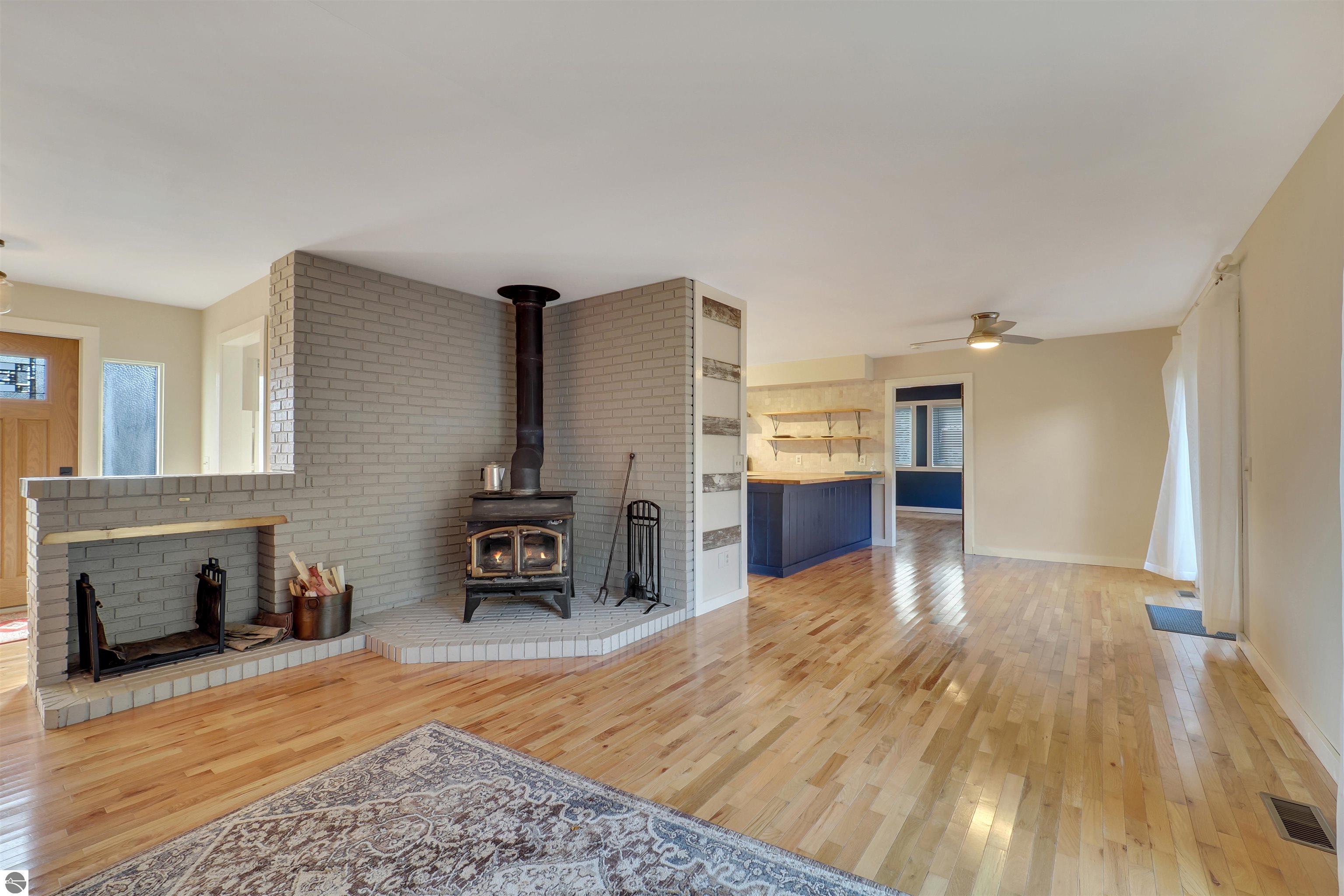 316 S Shabwasung, Northport, MI 49670 — Photo 12