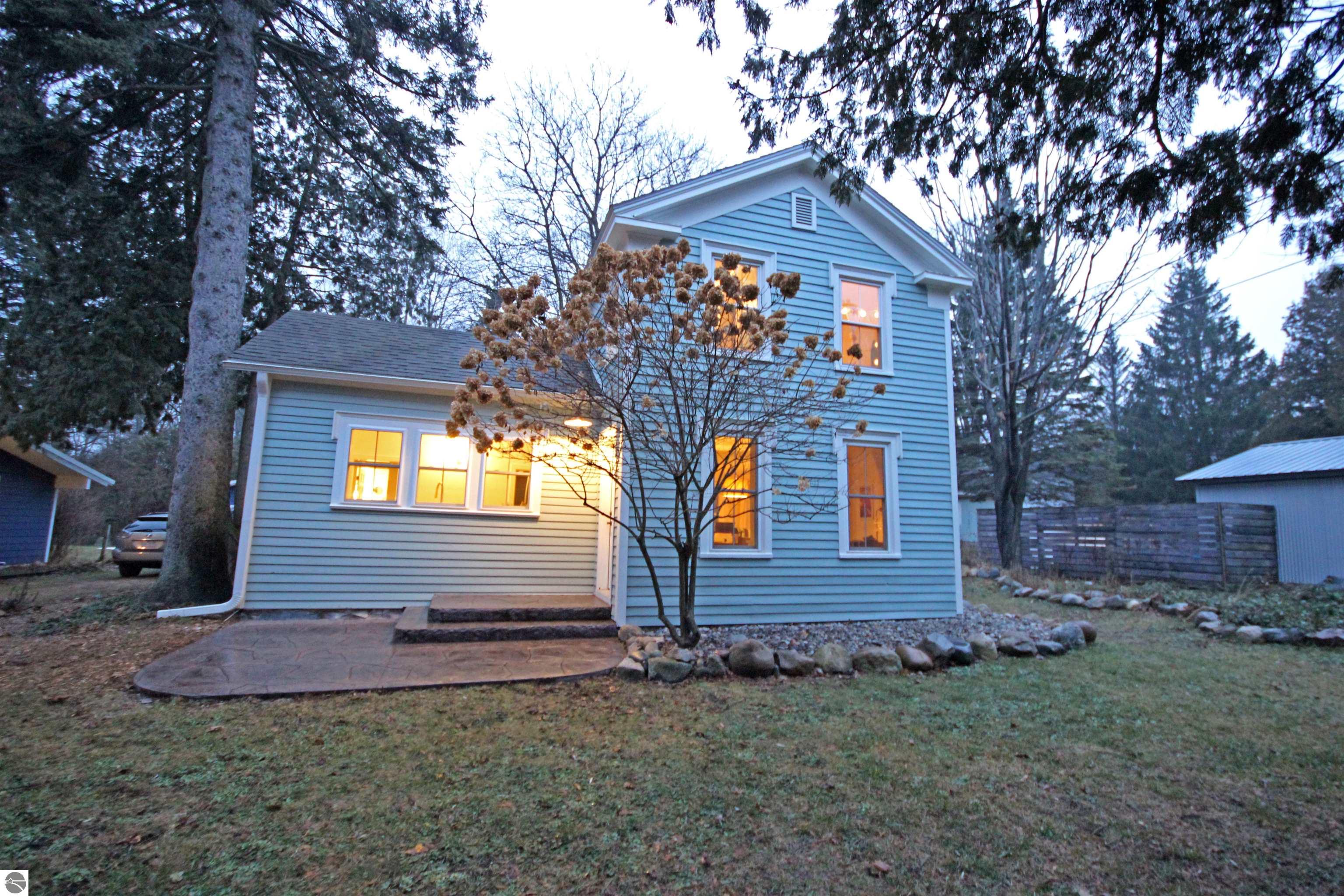 107 W Smith Street, Northport, MI 49670 — front exterior