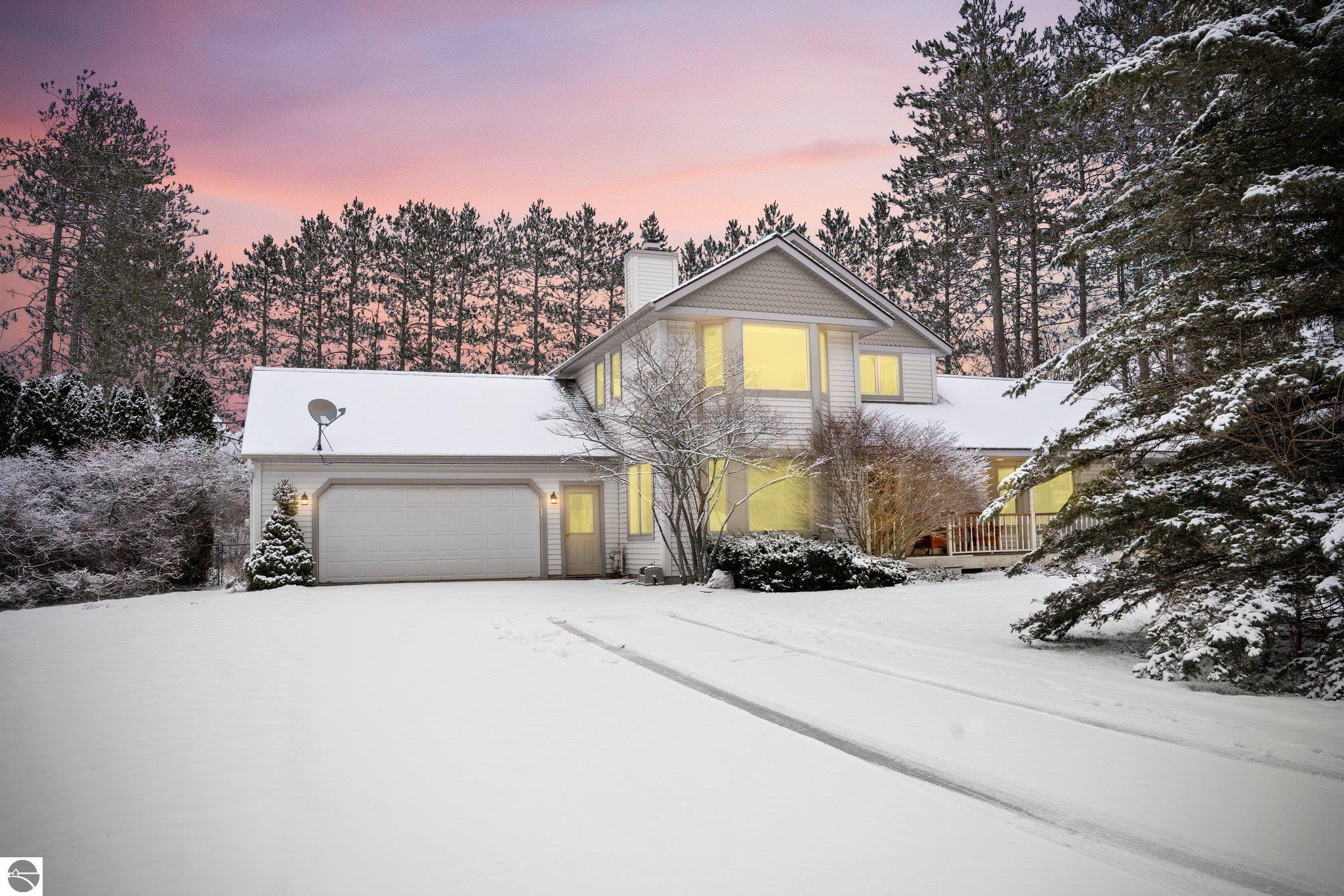 659 Chickadee Lane, Kingsley, MI 49649 — front exterior