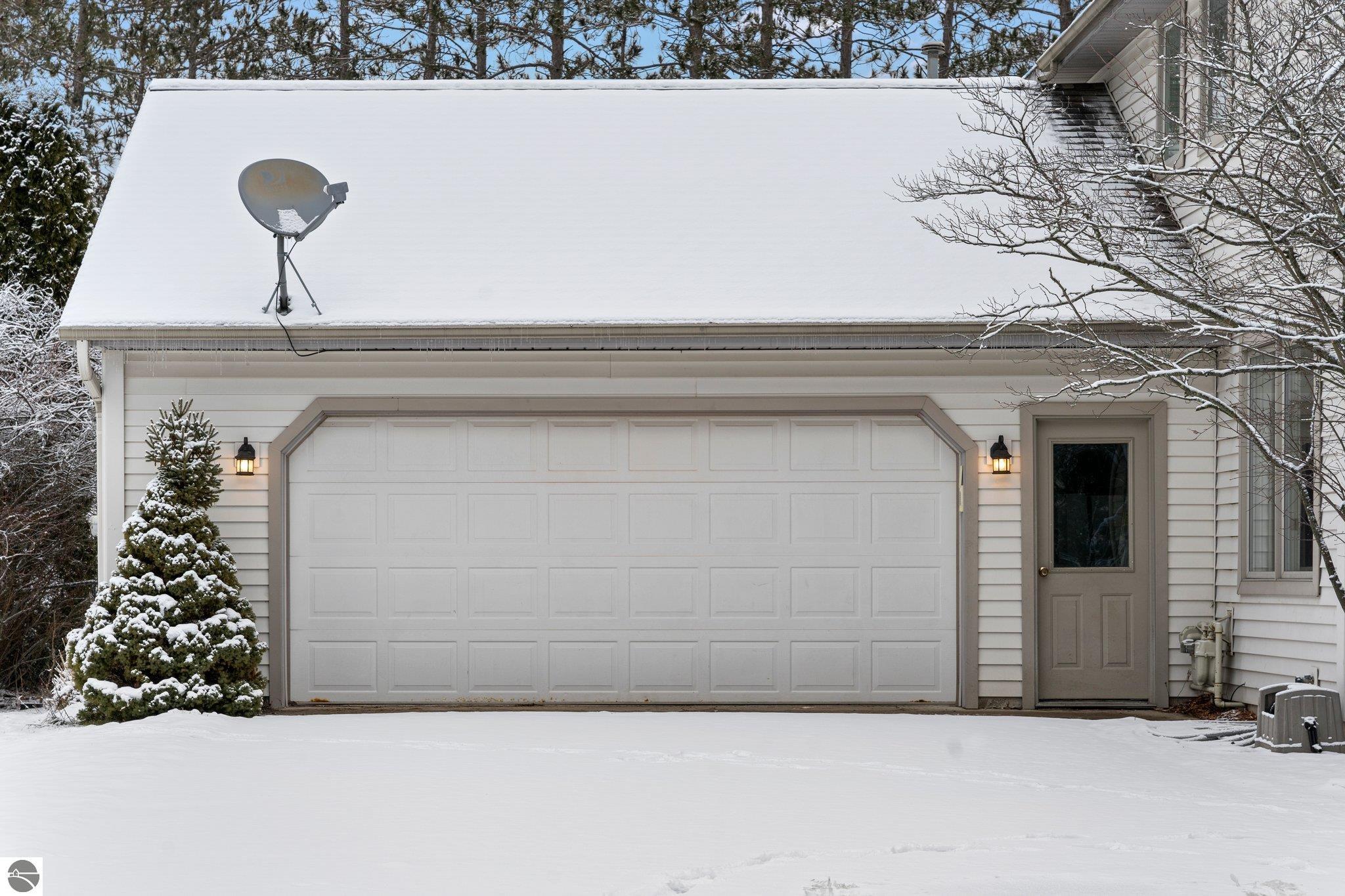 659 Chickadee Lane, Kingsley, MI 49649 — Photo 4