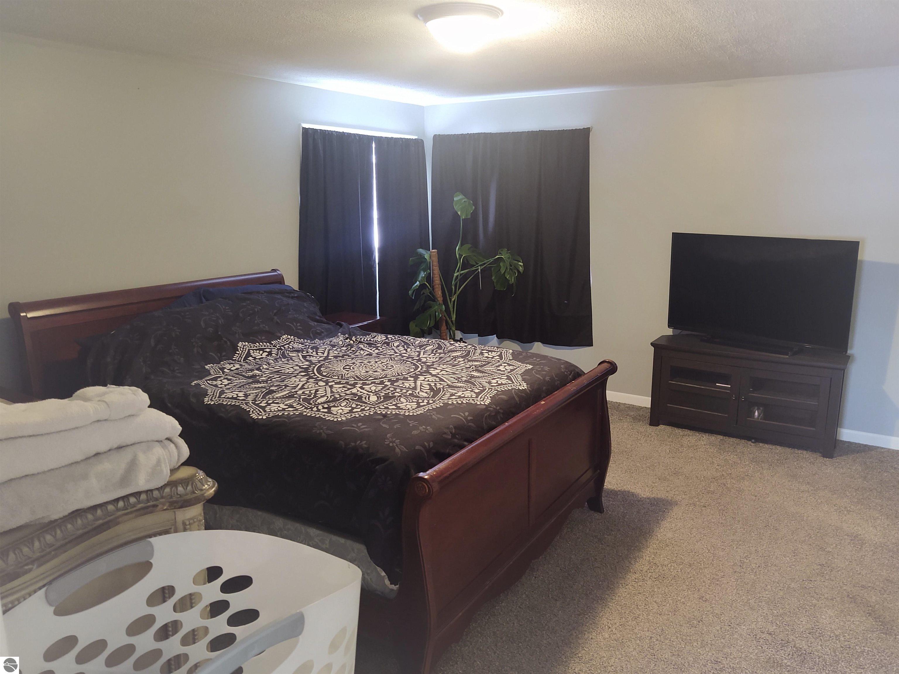 401 Monroe, Mancelona, MI 49659 — Photo 13