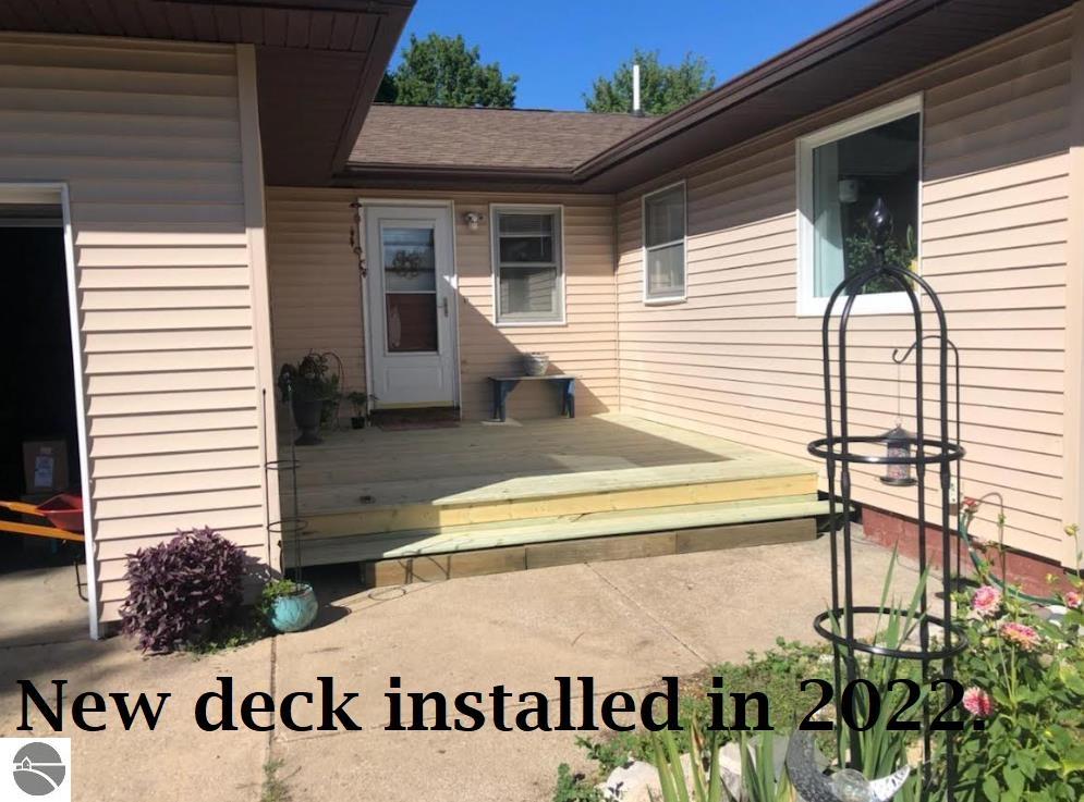 401 Monroe, Mancelona, MI 49659 — Photo 5