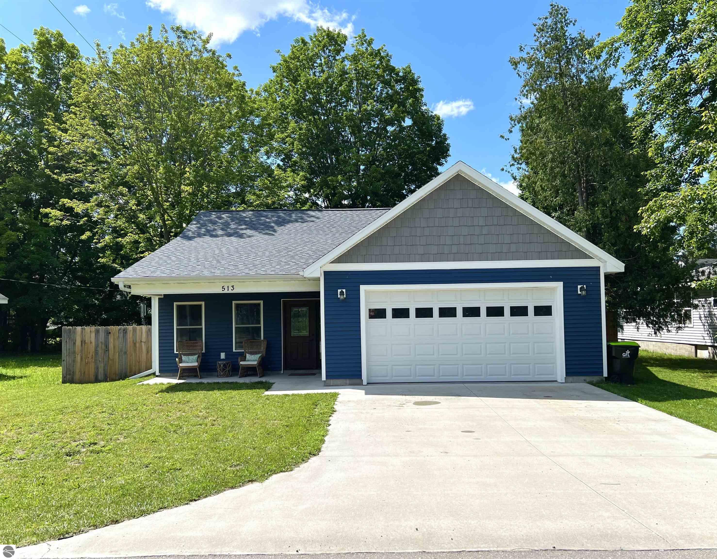 513 W Main Street, Kingsley, MI 49649 — front exterior