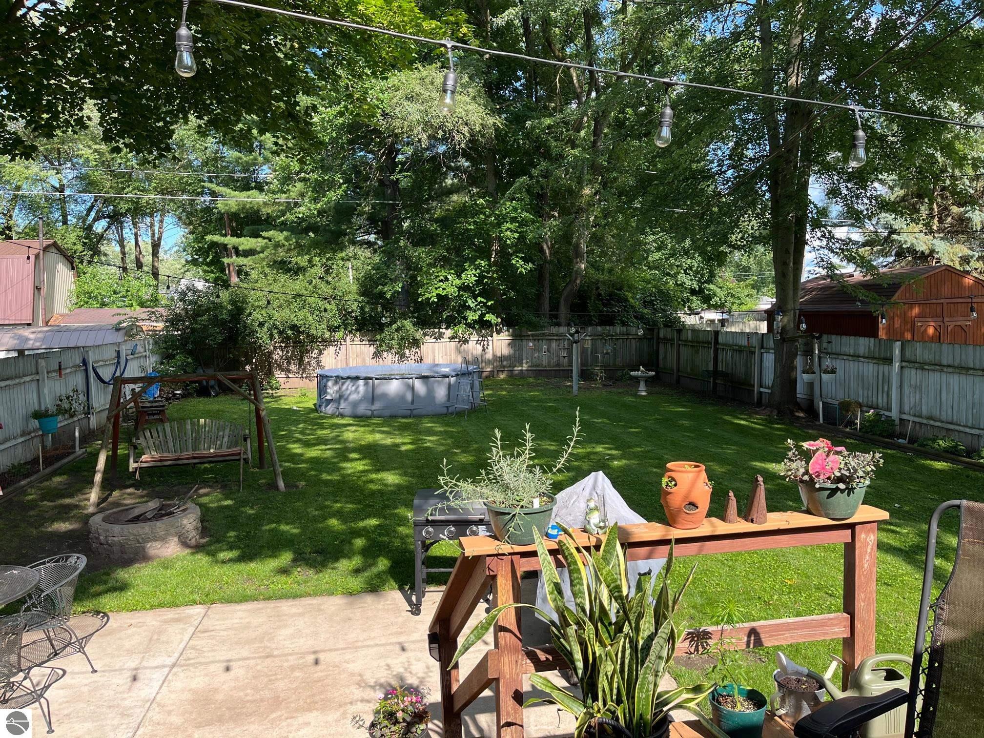 319 Fifth Street, Breckenridge, MI 48615 — Photo 28