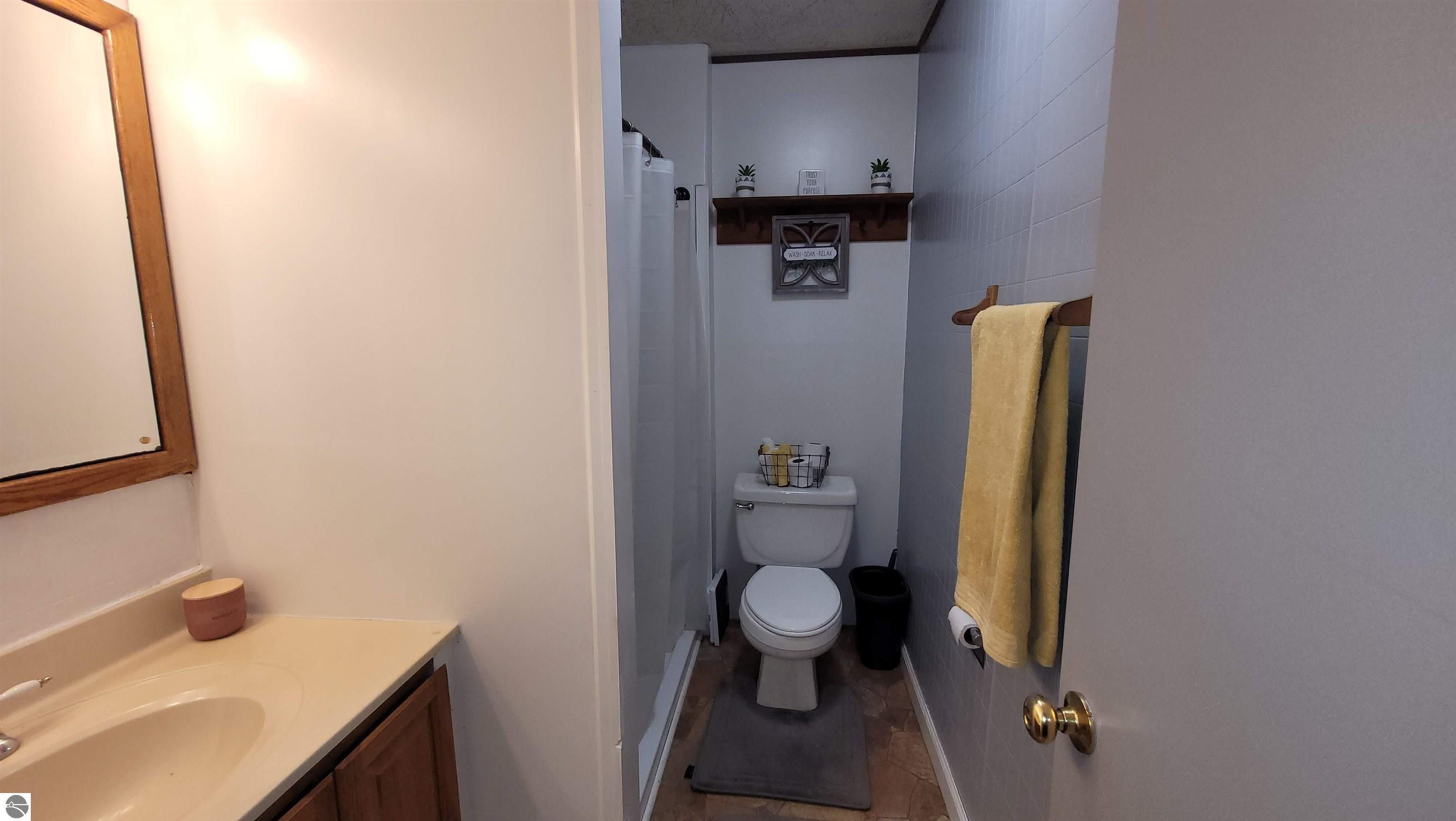 6740 Frankfort Highway, Benzonia, MI 49616 — Photo 13