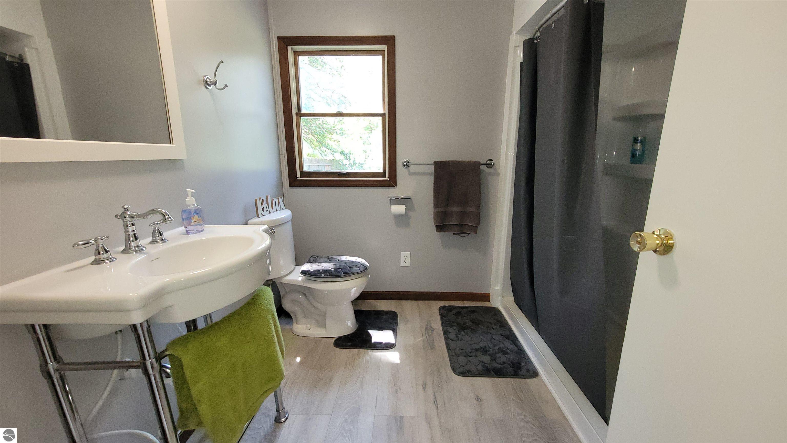 6740 Frankfort Highway, Benzonia, MI 49616 — Photo 15