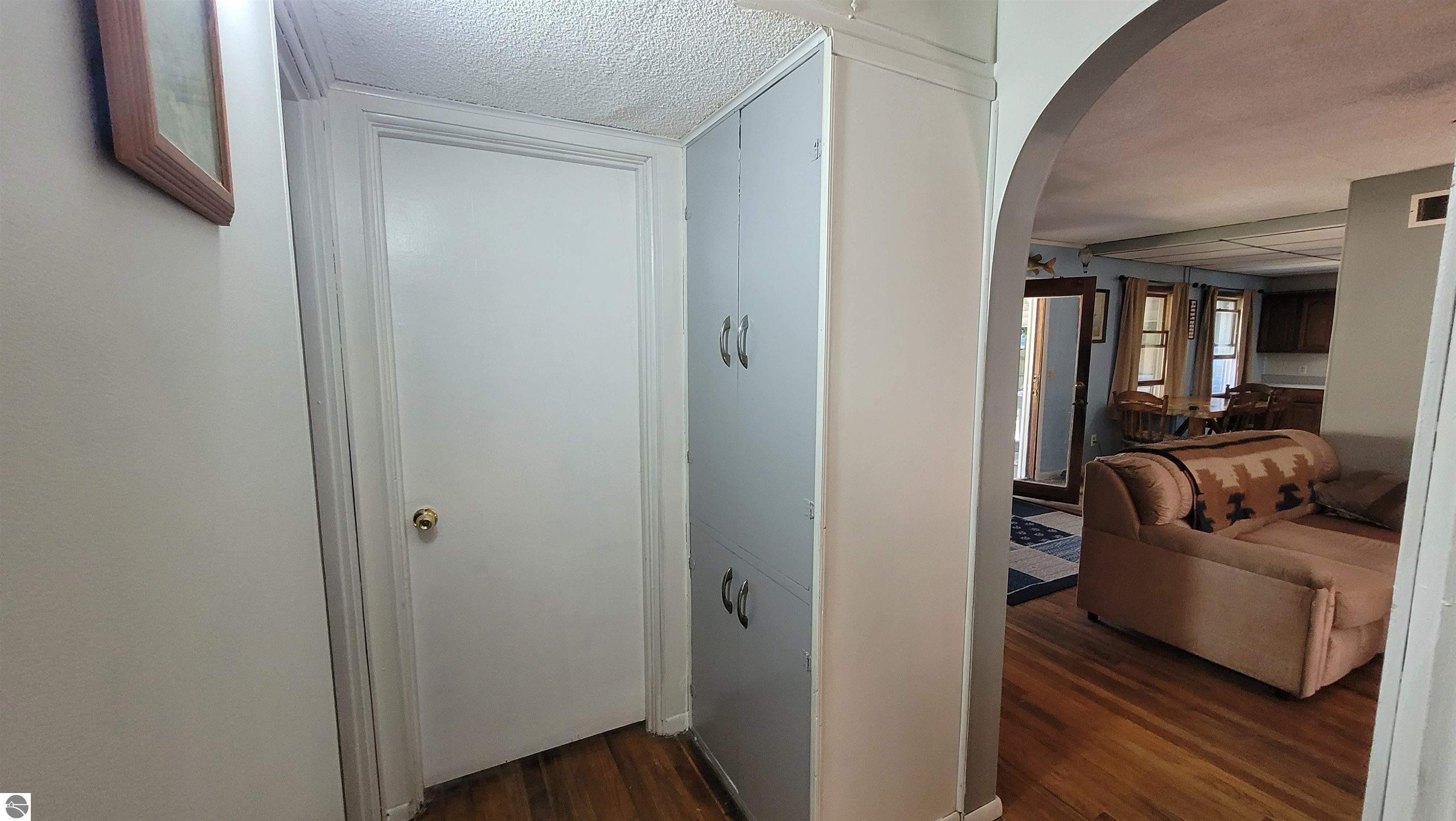 6740 Frankfort Highway, Benzonia, MI 49616 — Photo 18