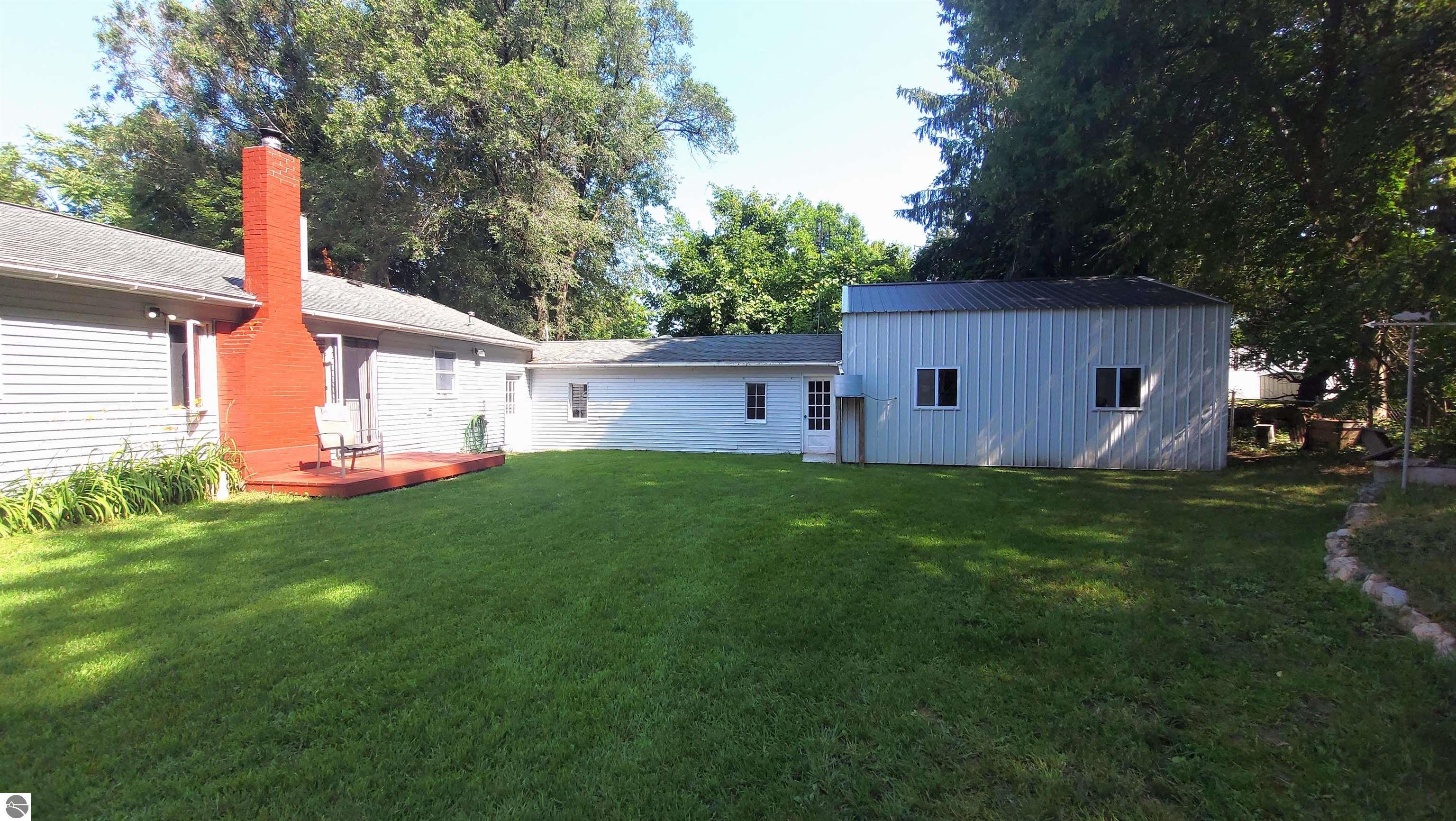 6740 Frankfort Highway, Benzonia, MI 49616 — Photo 26