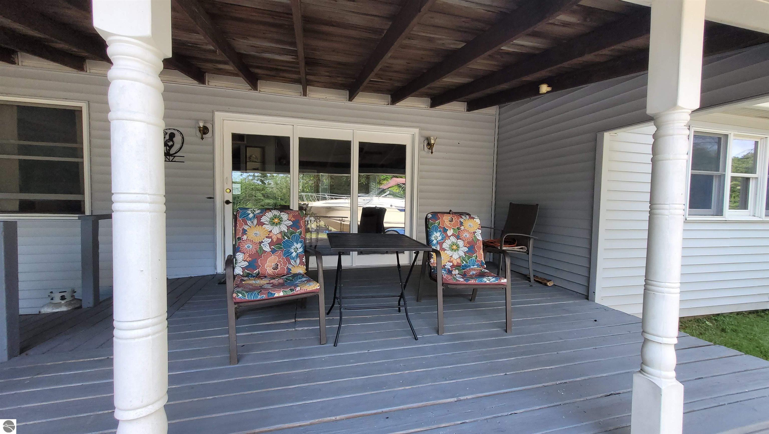 6740 Frankfort Highway, Benzonia, MI 49616 — Photo 4