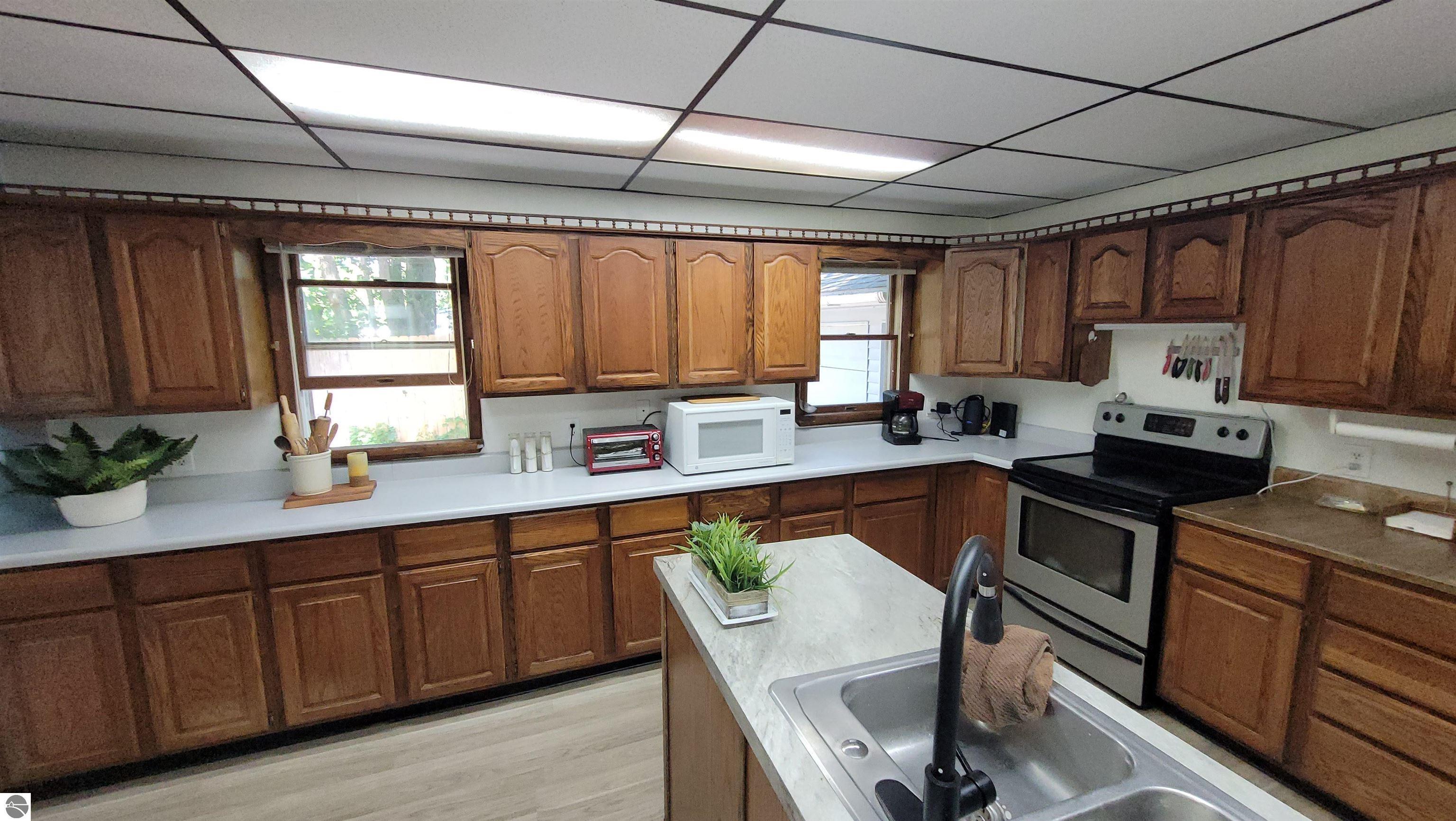6740 Frankfort Highway, Benzonia, MI 49616 — Photo 5
