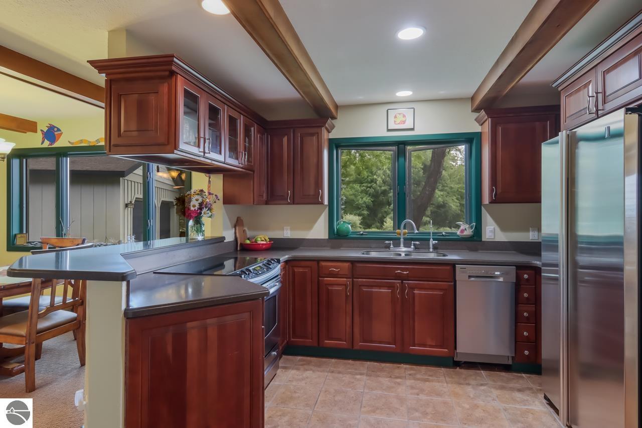 1451      Leland Estates Drive