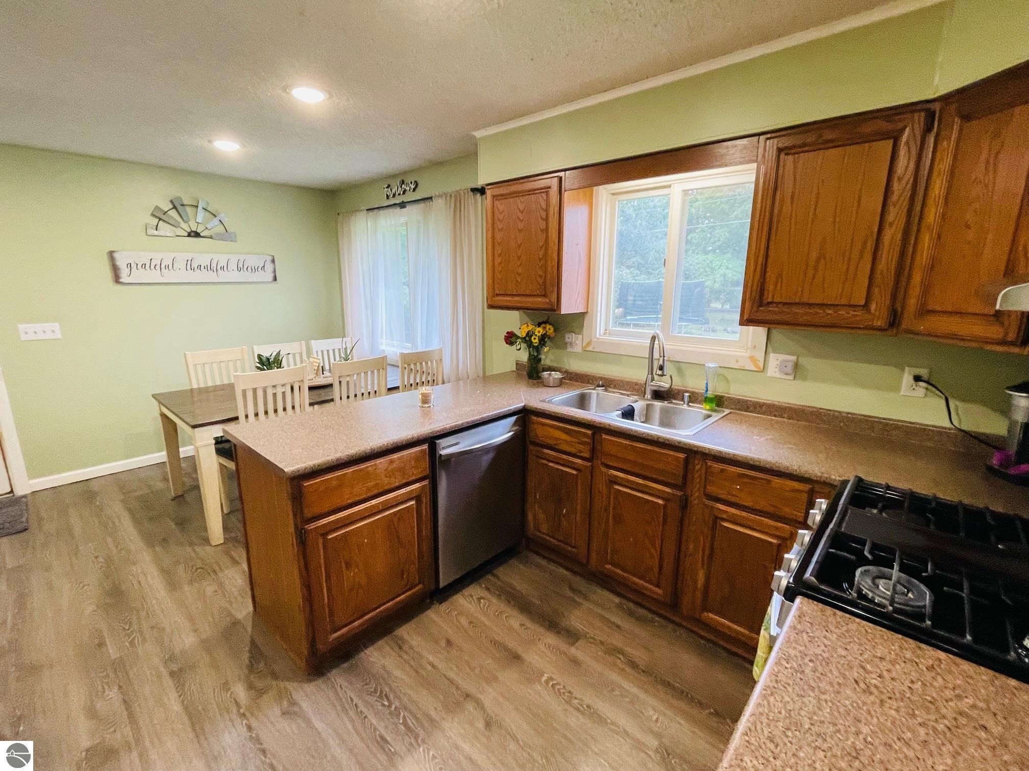 406 Riverdale, Mancelona, MI 49659 — Photo 11