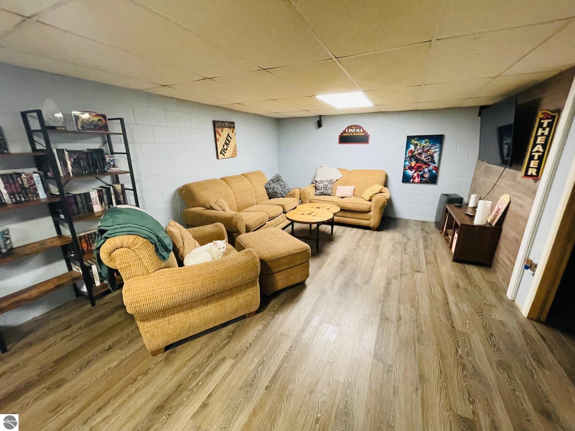 406 Riverdale, Mancelona, MI 49659 — Photo 17