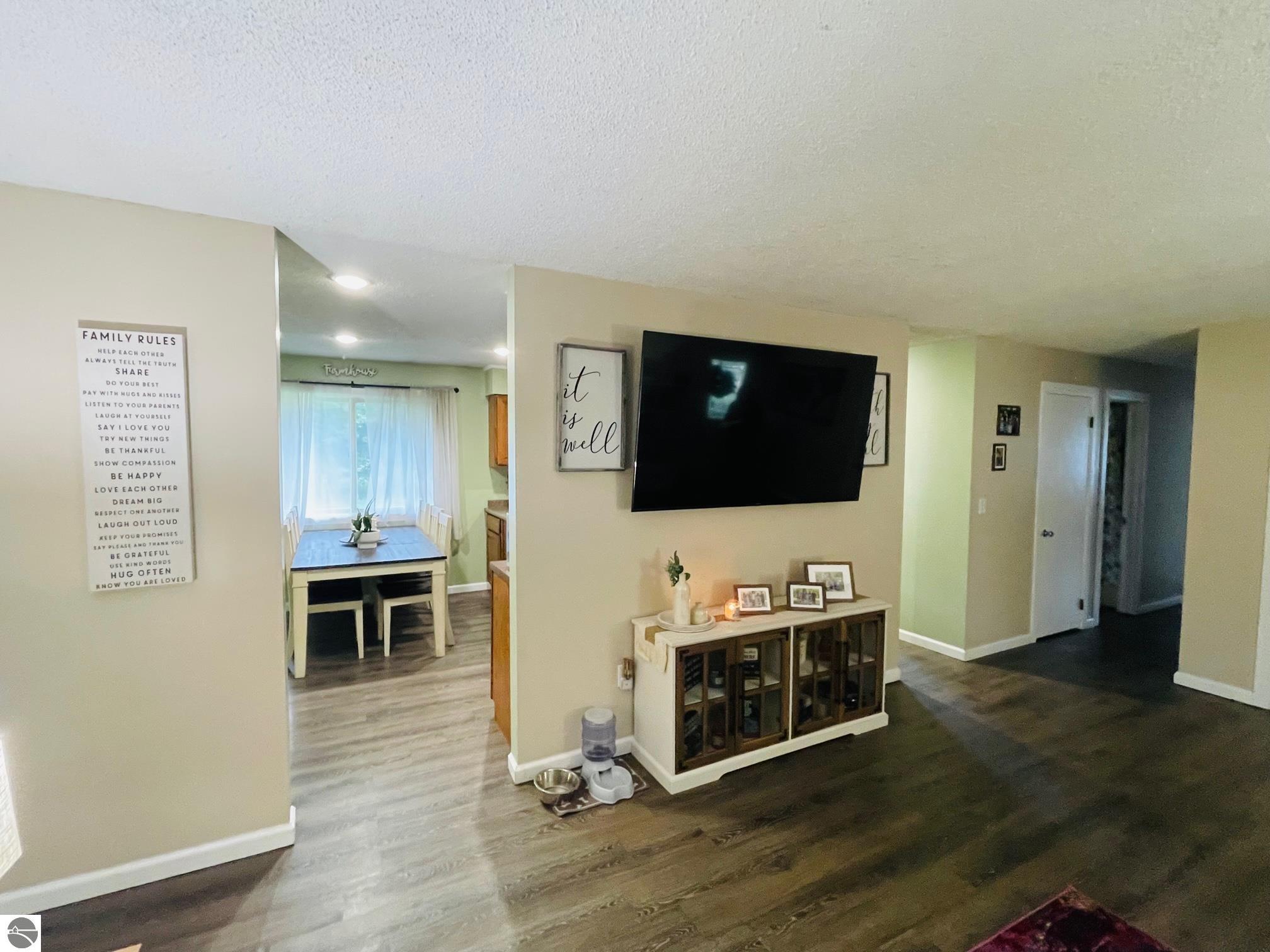406 Riverdale, Mancelona, MI 49659 — Photo 9