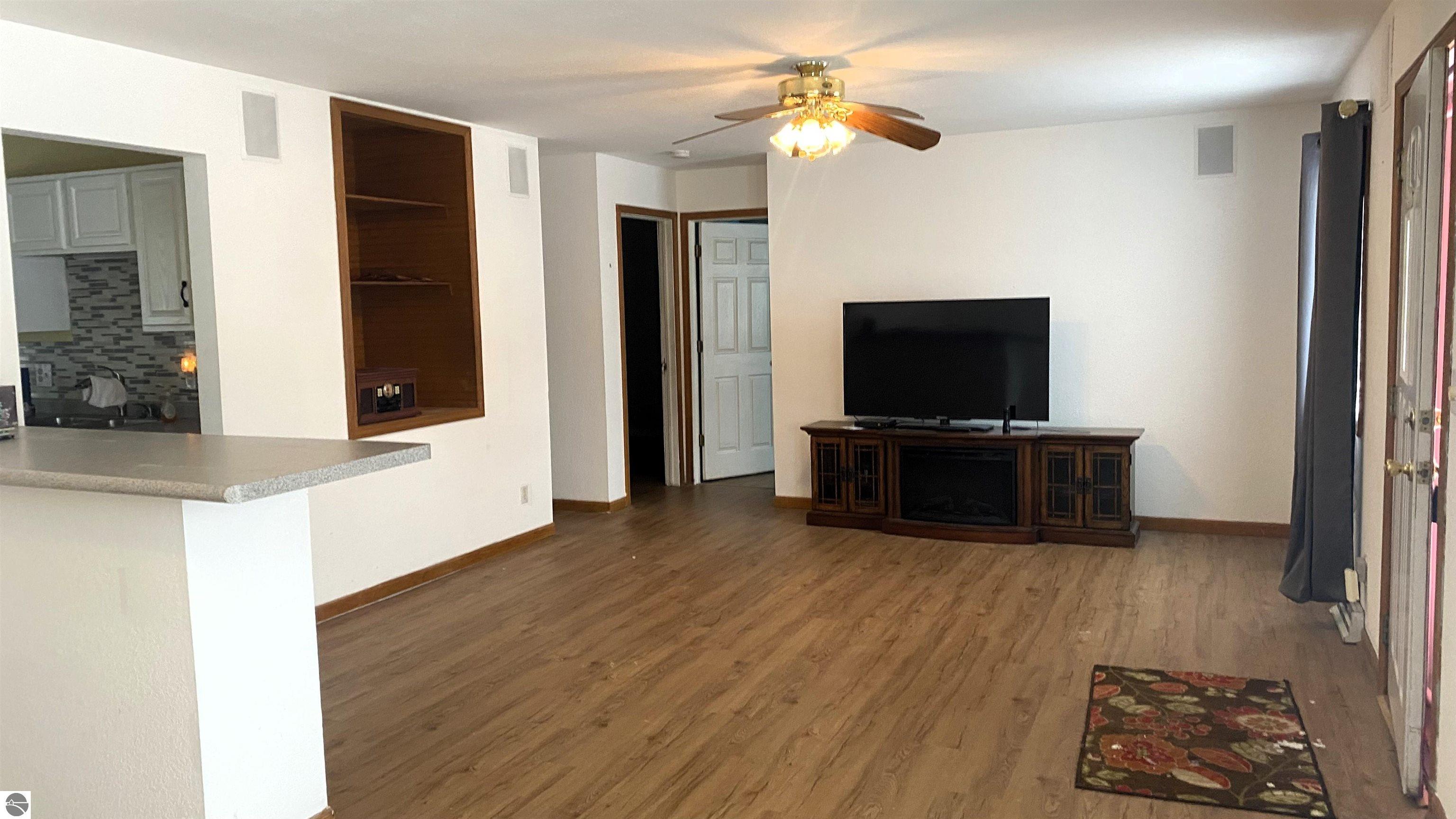 406 E Division Street, Mancelona, MI 49659 — Photo 4