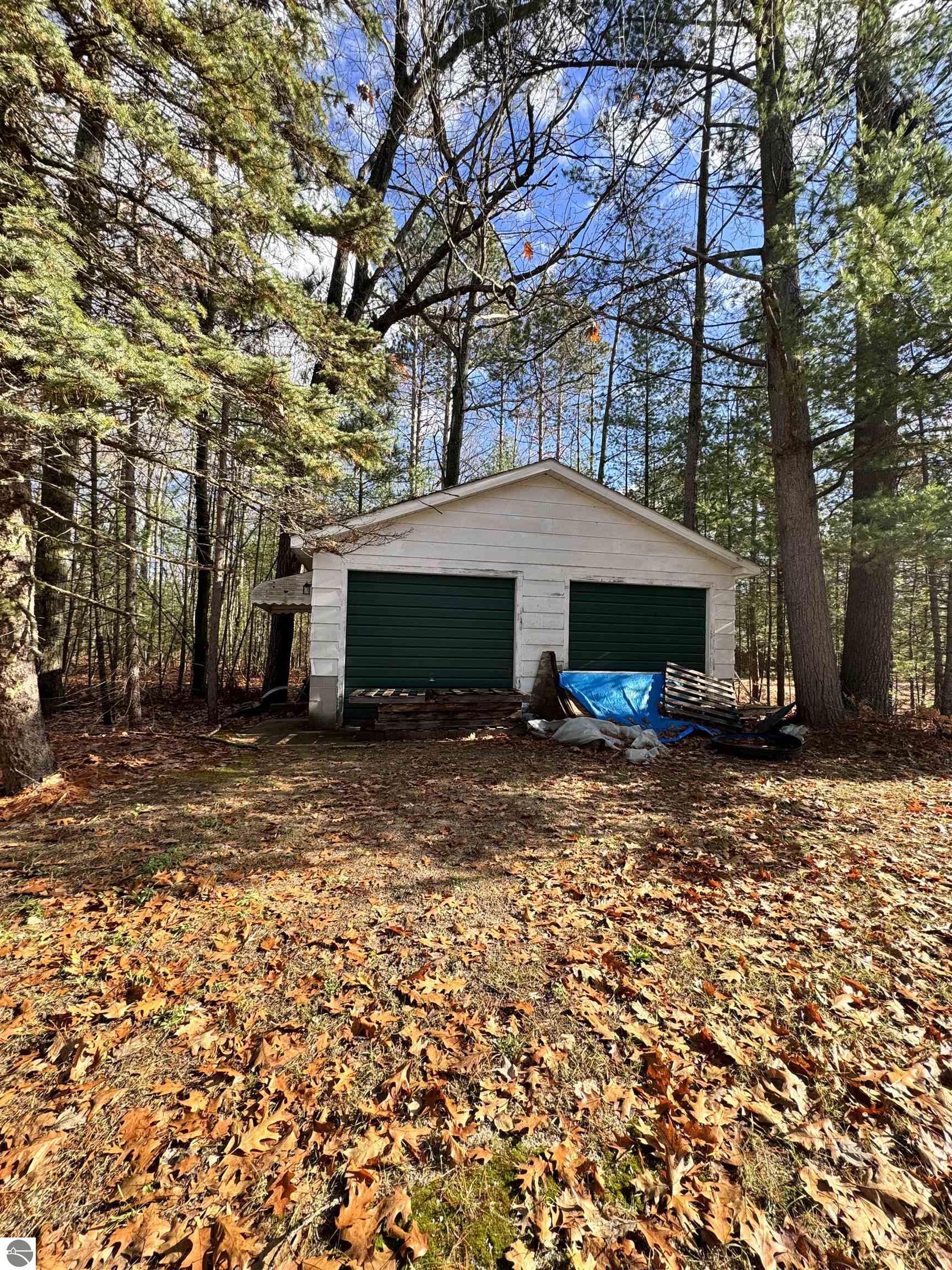 W Bear Lake Road Kalkaska, MI 49646 25,000