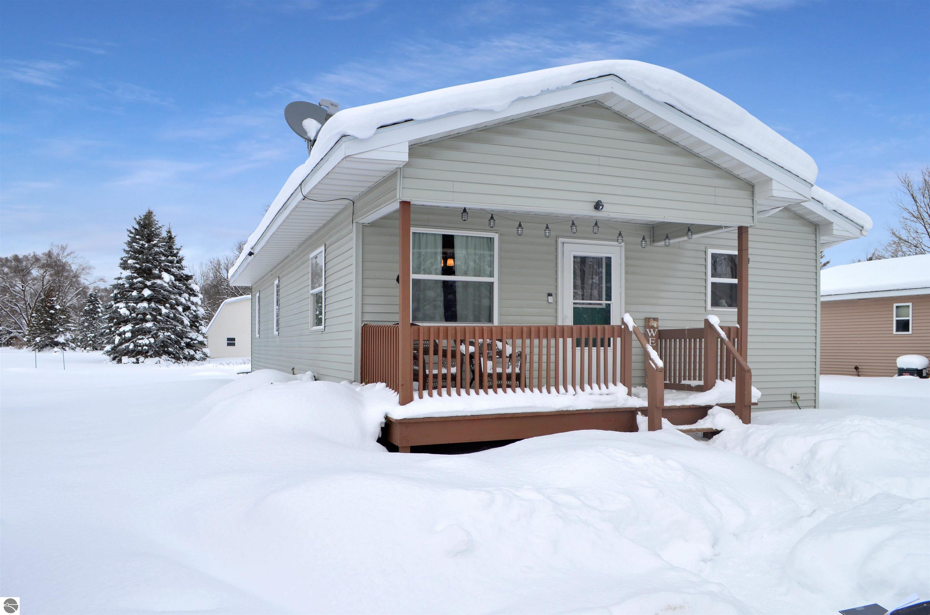 14578 Day Avenue, Thompsonville, MI 49683 — front exterior