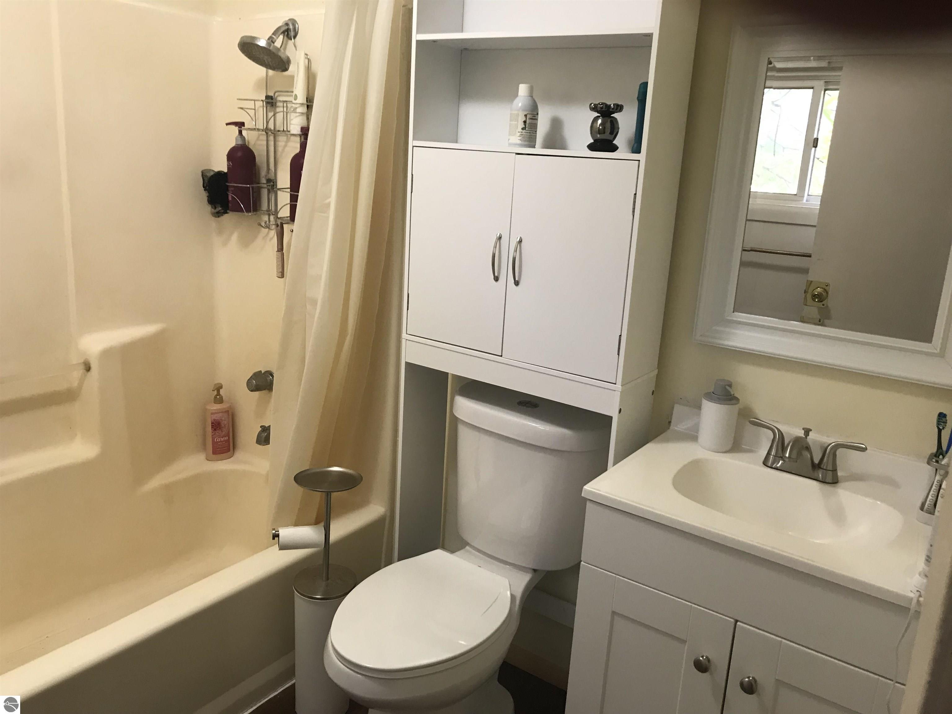 208 Kalkaska Street, Kalkaska, MI 49646 — Photo 4