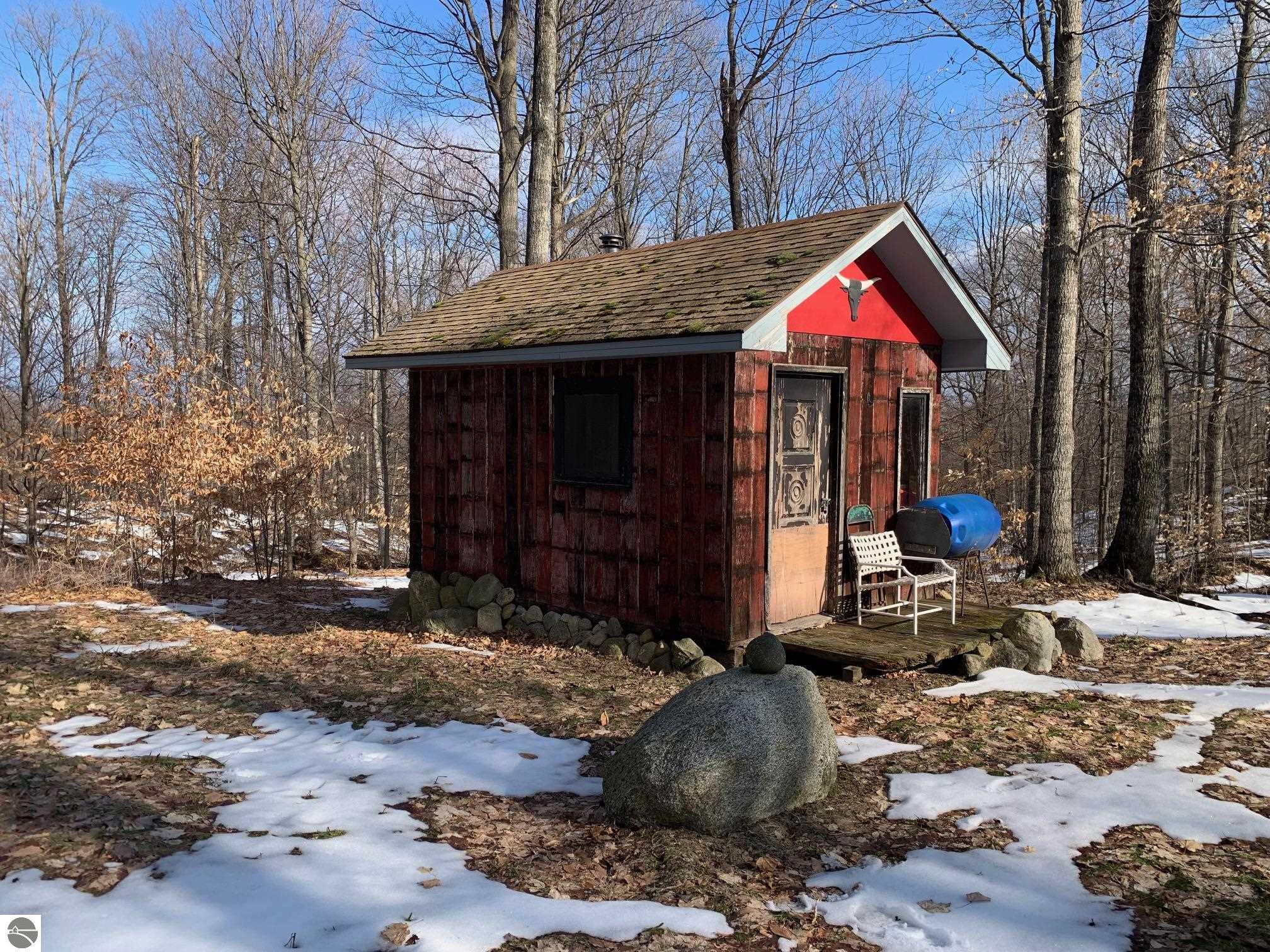 10 S Wheeler Road, Maple City Serbin Real Estate