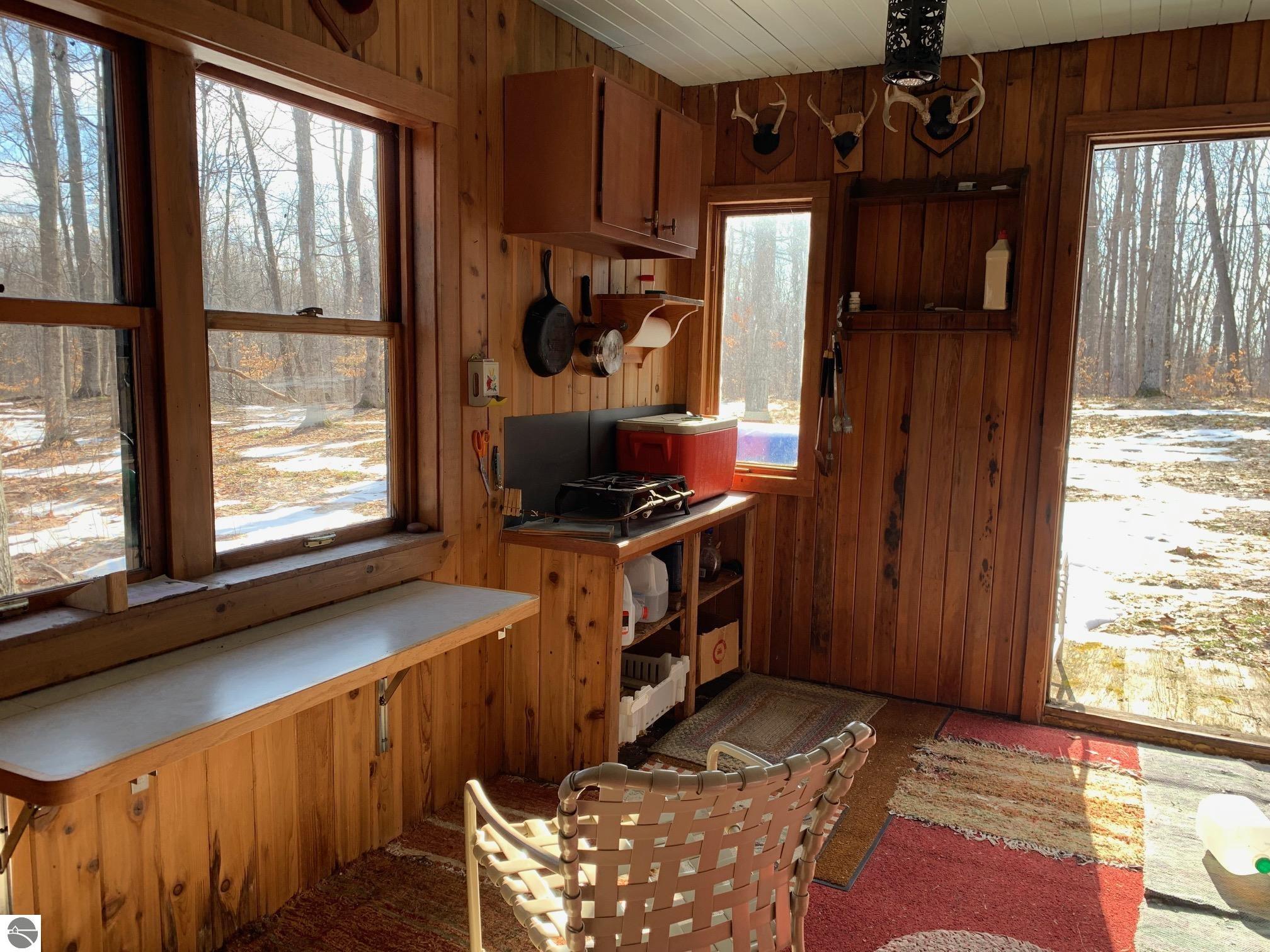 10 S Wheeler Road, Maple City Serbin Real Estate