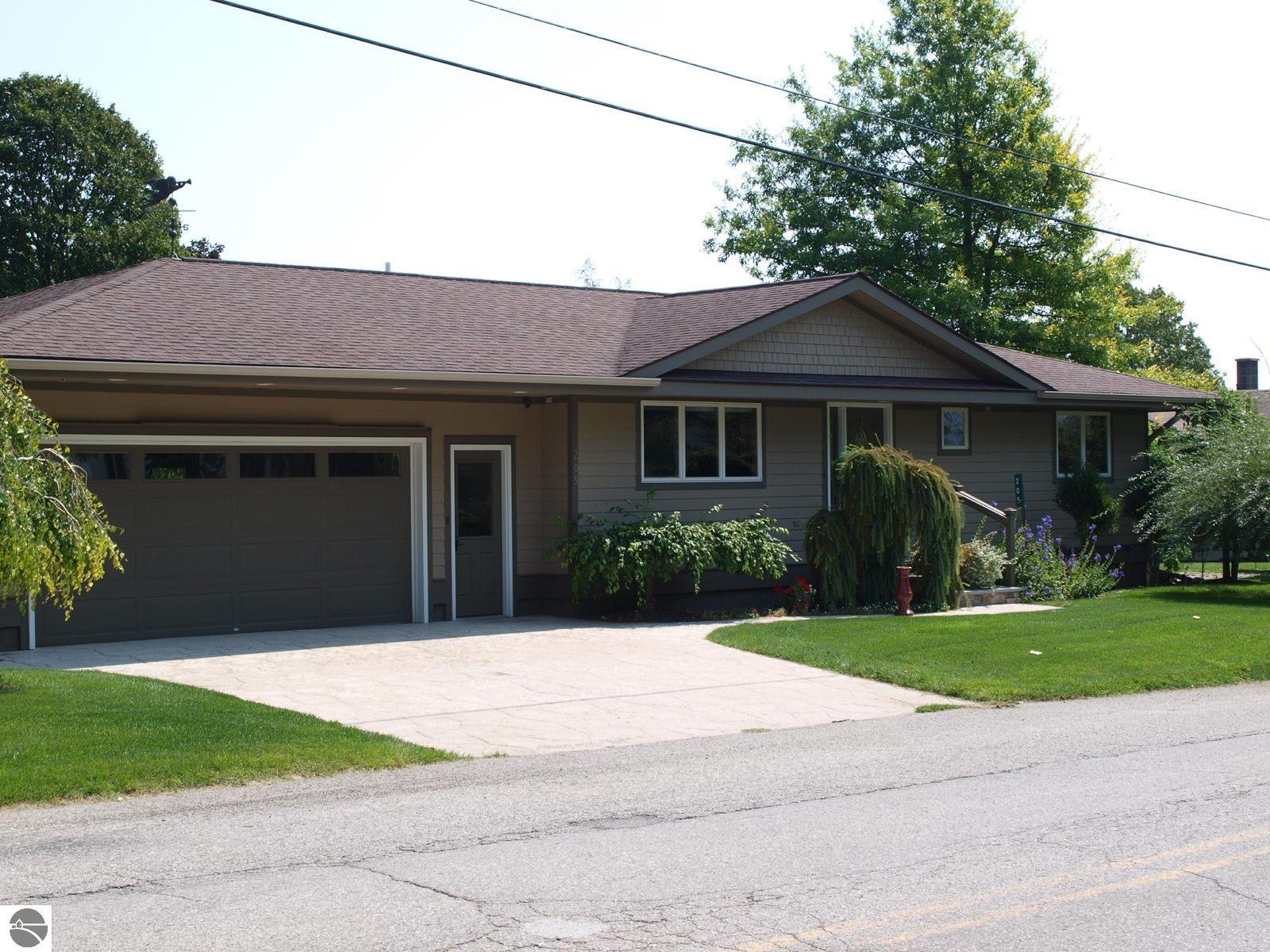 205 S Elm Street, Suttons Bay, MI 49682 — front exterior