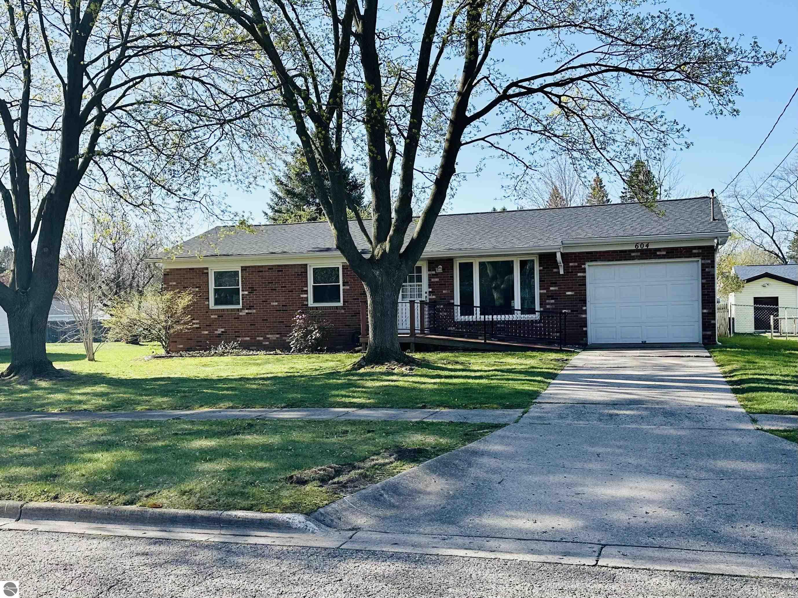 604 Orchard Drive, Clare, MI 48617 — front exterior