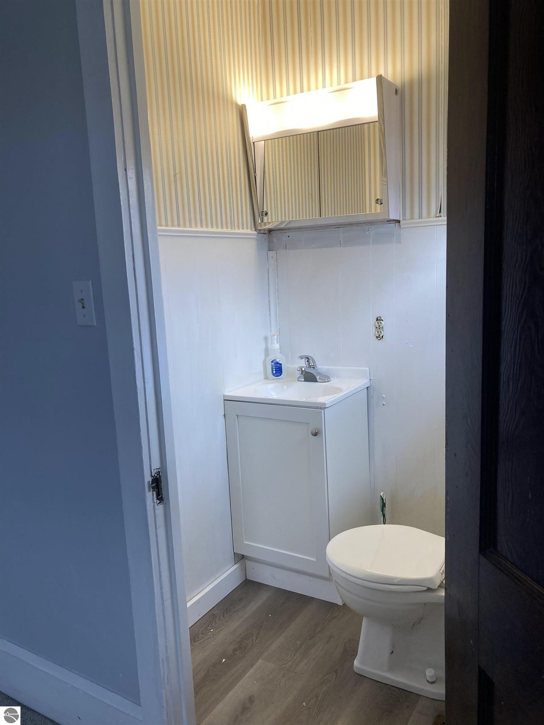 112 E State Street, Clare, MI 48617 — Photo 14