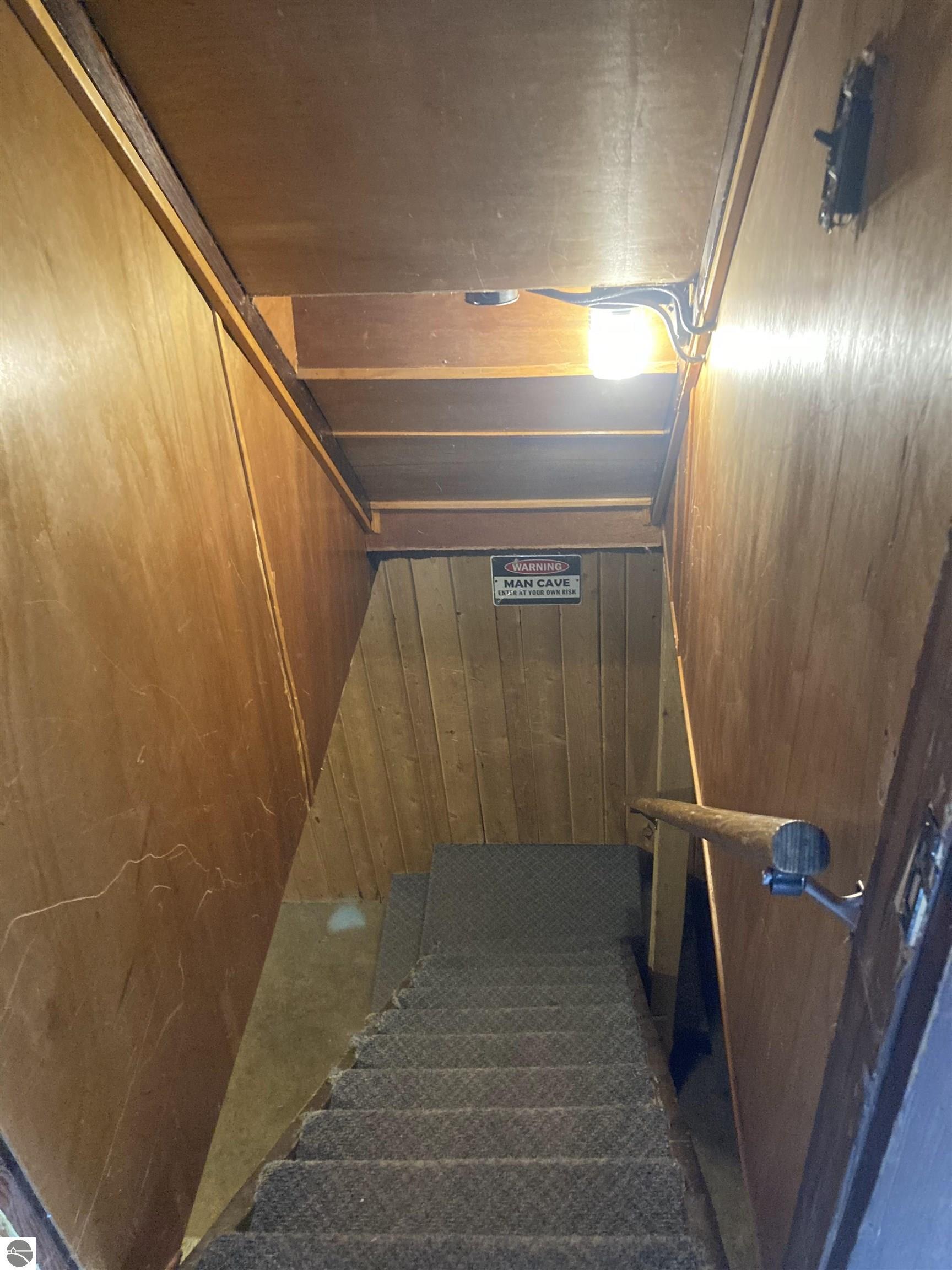 112 E State Street, Clare, MI 48617 — Photo 23