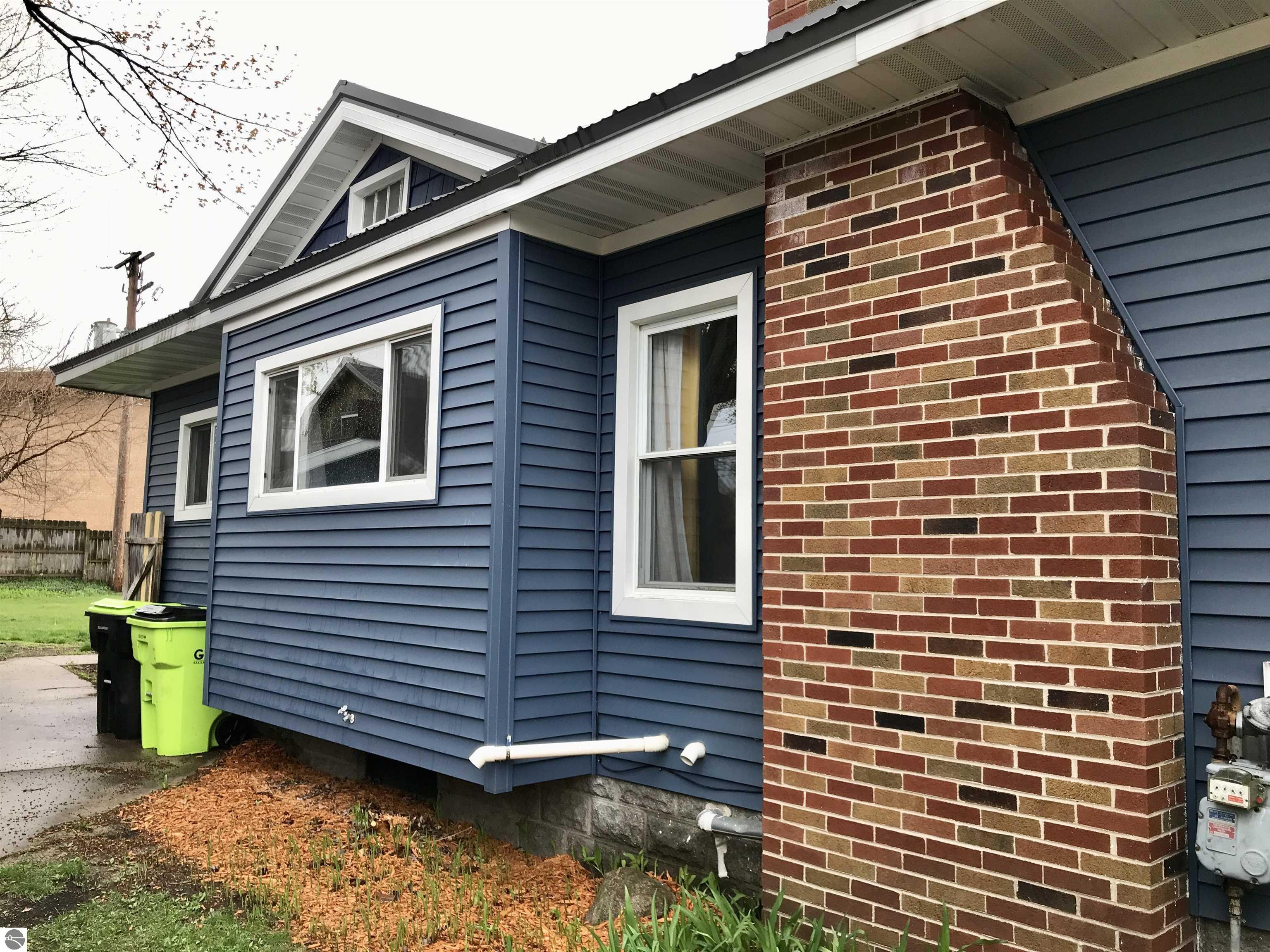 112 E State Street, Clare, MI 48617 — Photo 34