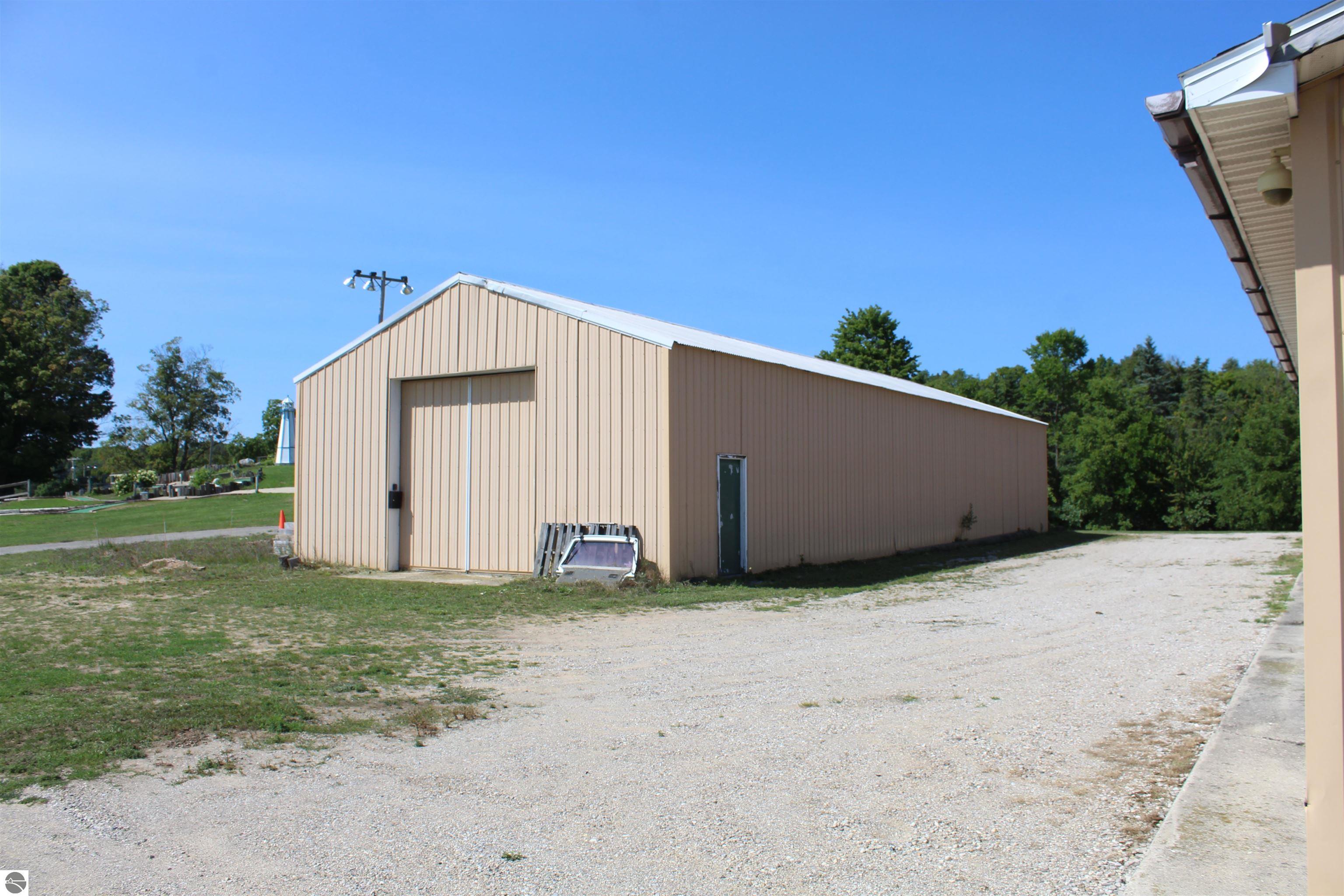 1405 Michigan, Benzonia, MI 49616 — Photo 63