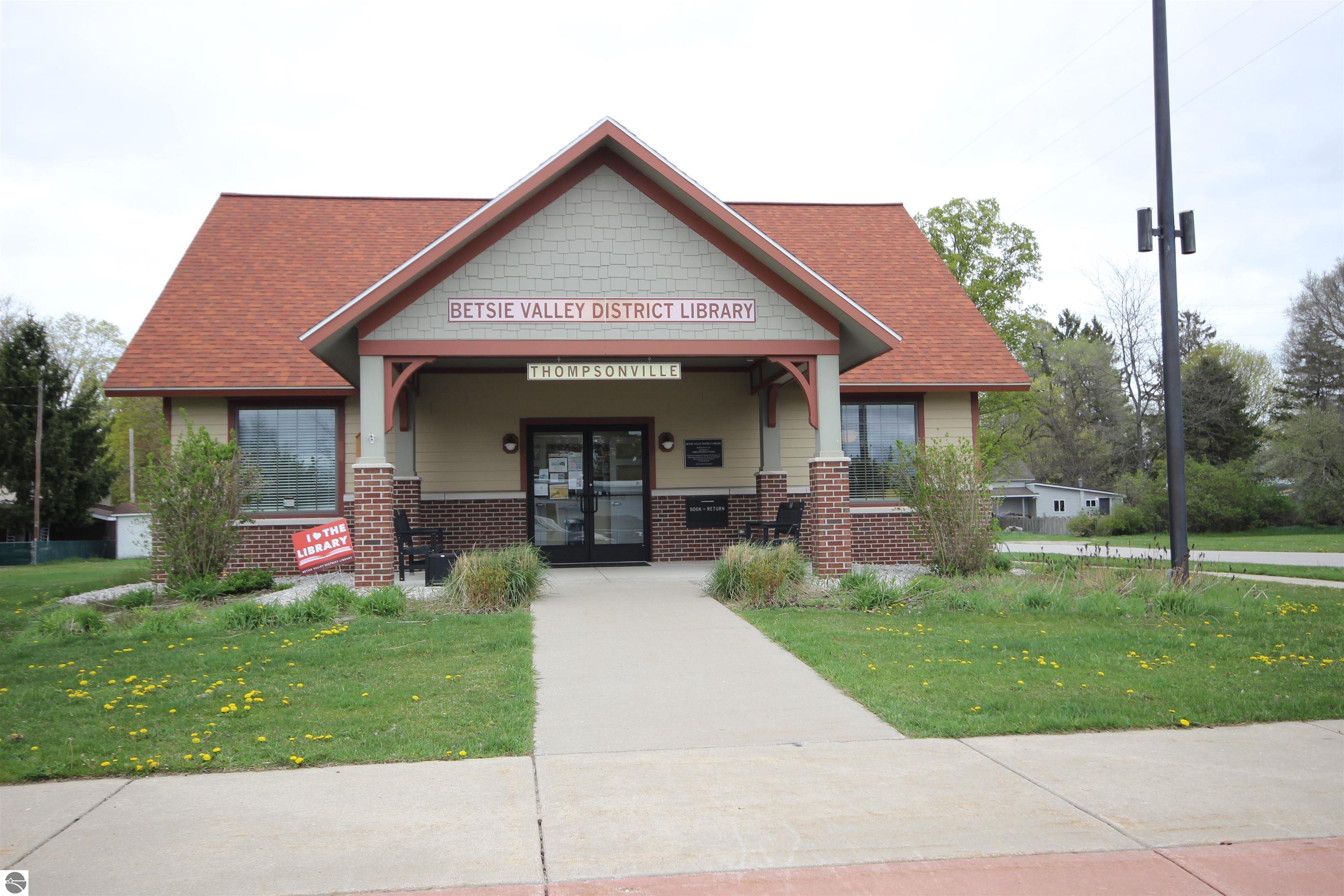 14693 Thompson Avenue, Thompsonville, MI 49683 — Photo 44
