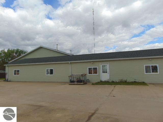 5705 N State Road, Alma, MI 48801 — Photo 12
