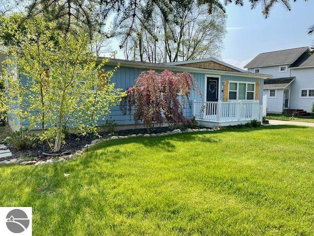 511 Cedar Street, Elk Rapids, MI 49629 — front exterior