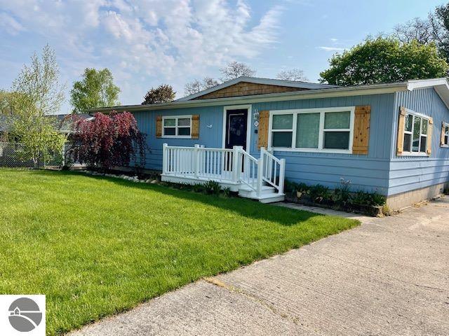 511 Cedar Street, Elk Rapids, MI 49629 — Photo 5