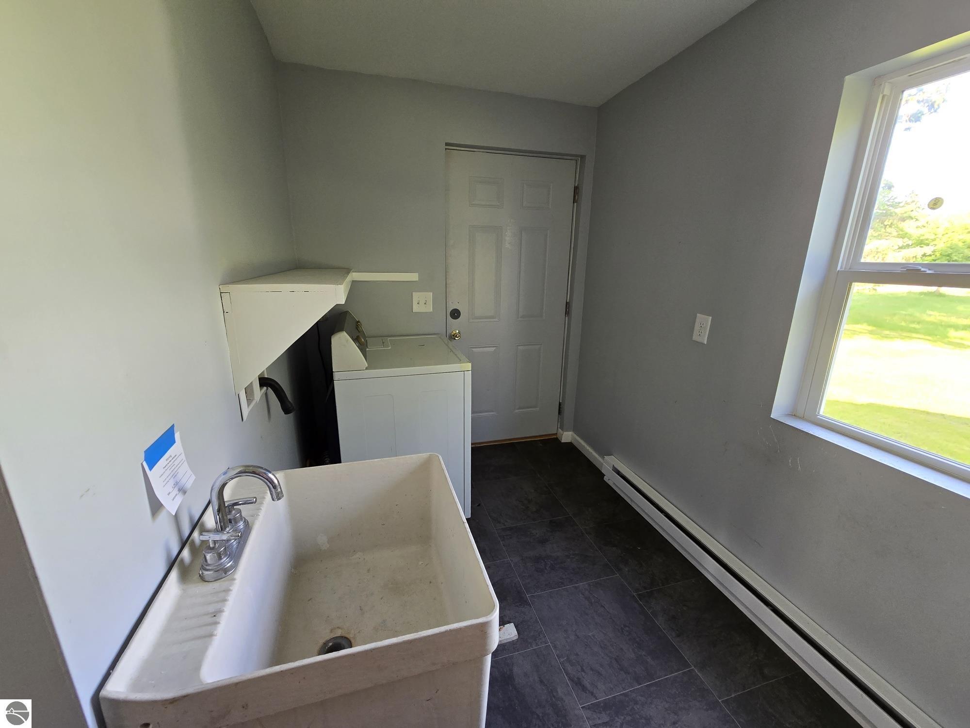 301 W Illinois Street, Farwell, MI 48622 — Photo 13