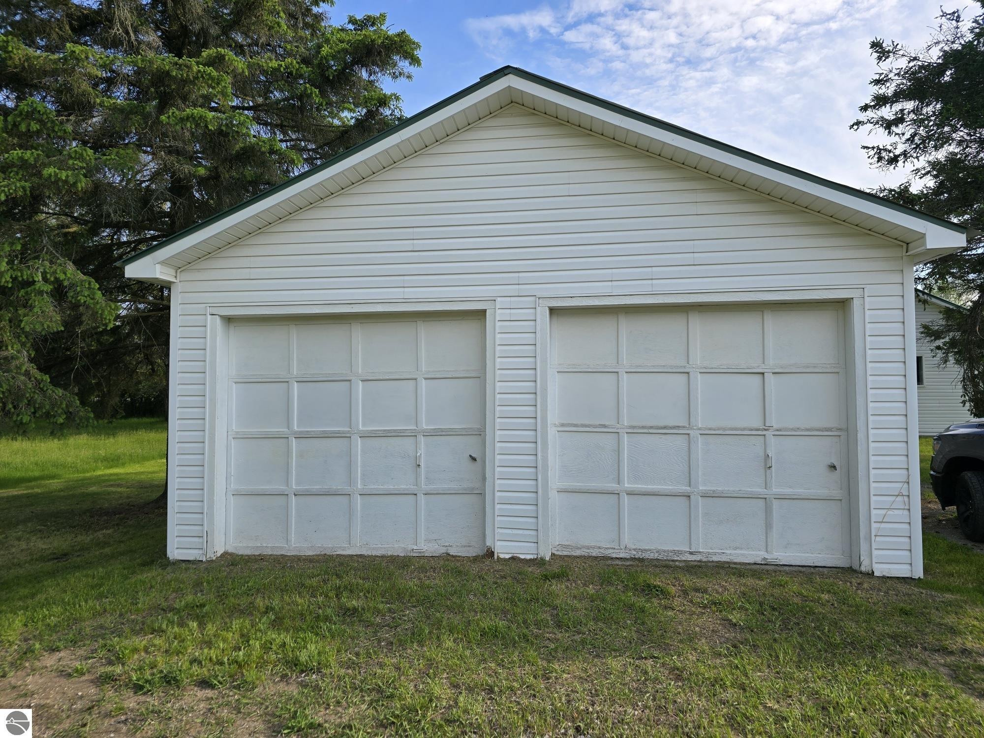 301 W Illinois Street, Farwell, MI 48622 — Photo 18
