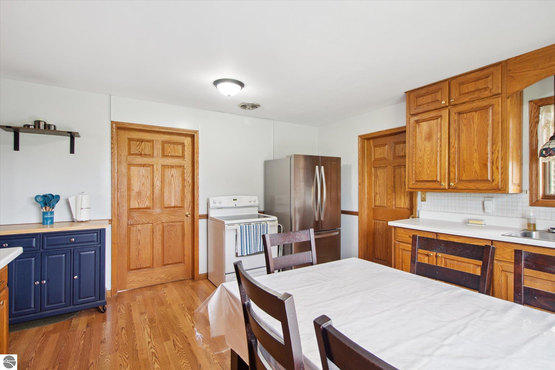 22290 Lakefield Road, Merrill, MI 48637 — Photo 19
