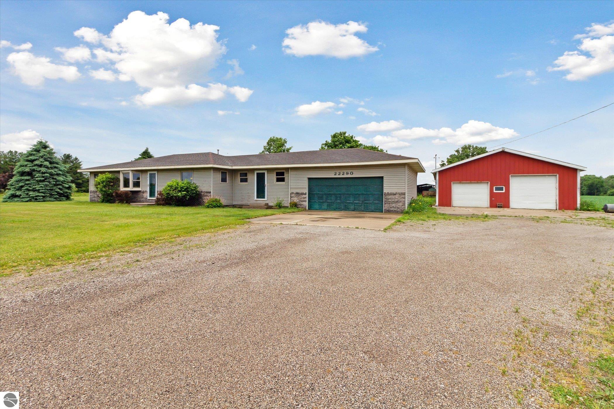 22290 Lakefield Road, Merrill, MI 48637 — Photo 4