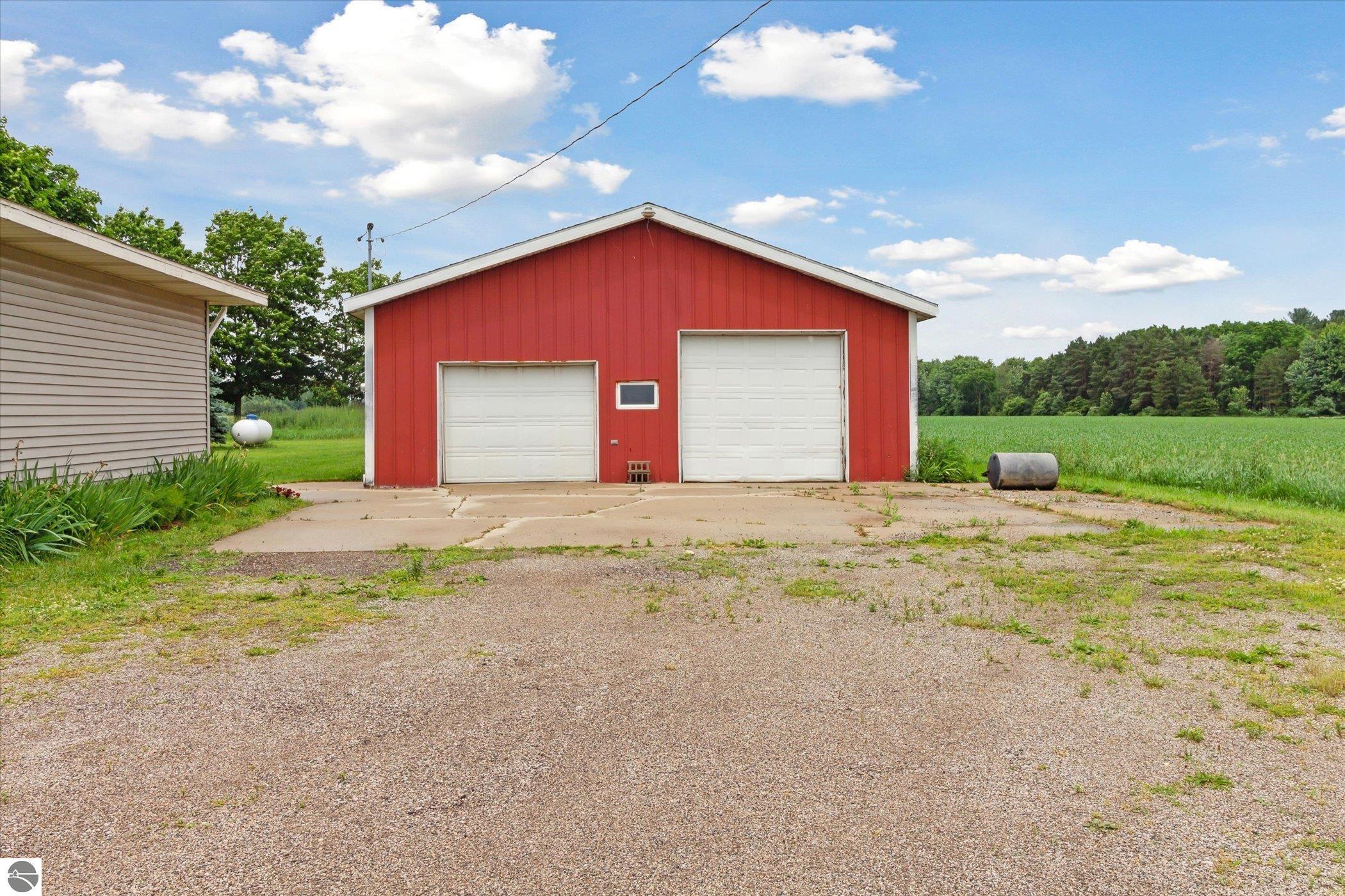 22290 Lakefield Road, Merrill, MI 48637 — Photo 40