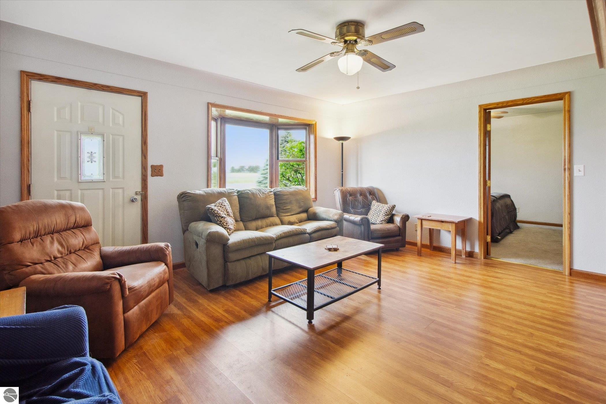 22290 Lakefield Road, Merrill, MI 48637 — Photo 9