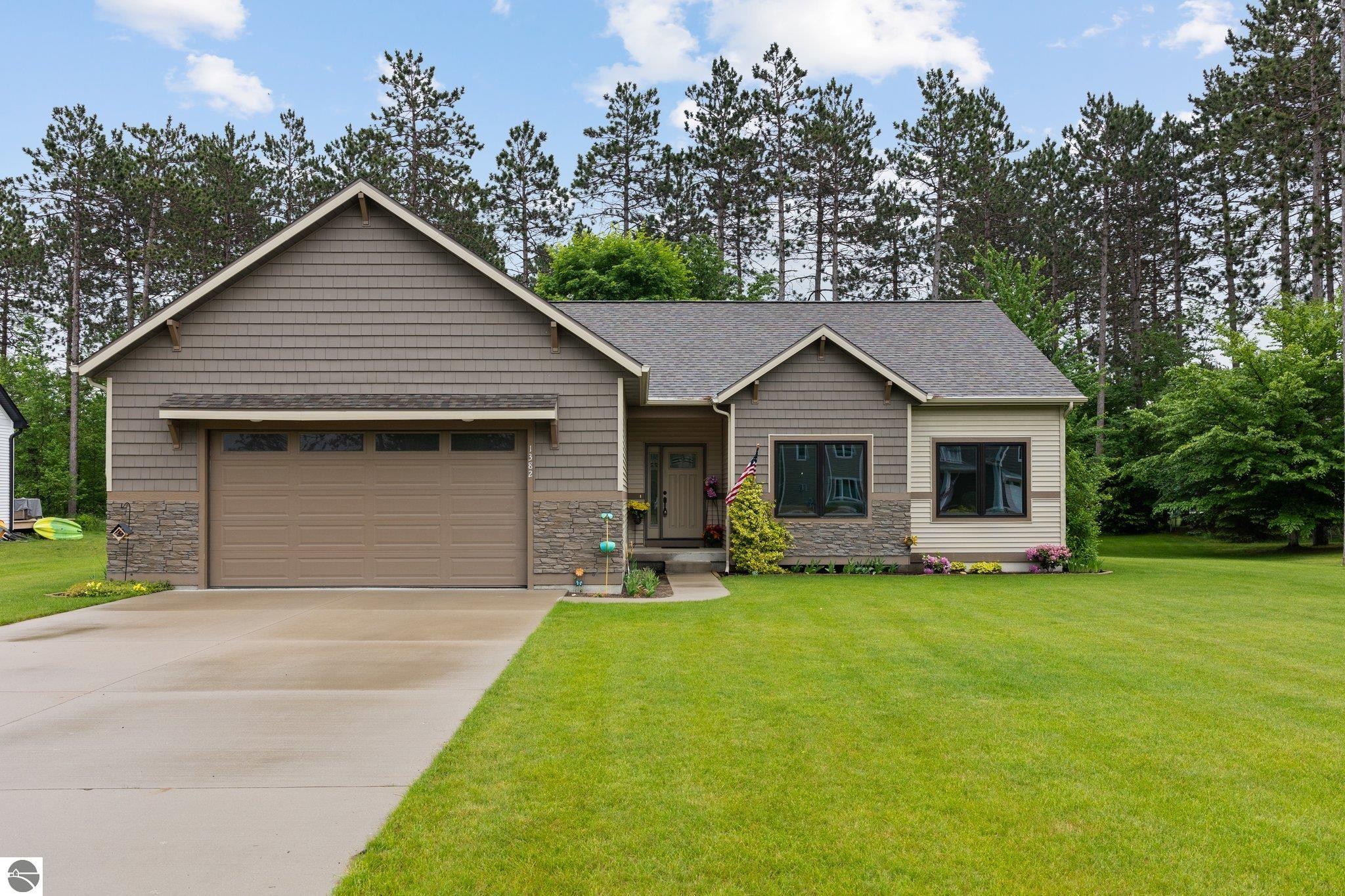 1382 Maggies Lane, Kingsley, MI 49649 — front exterior