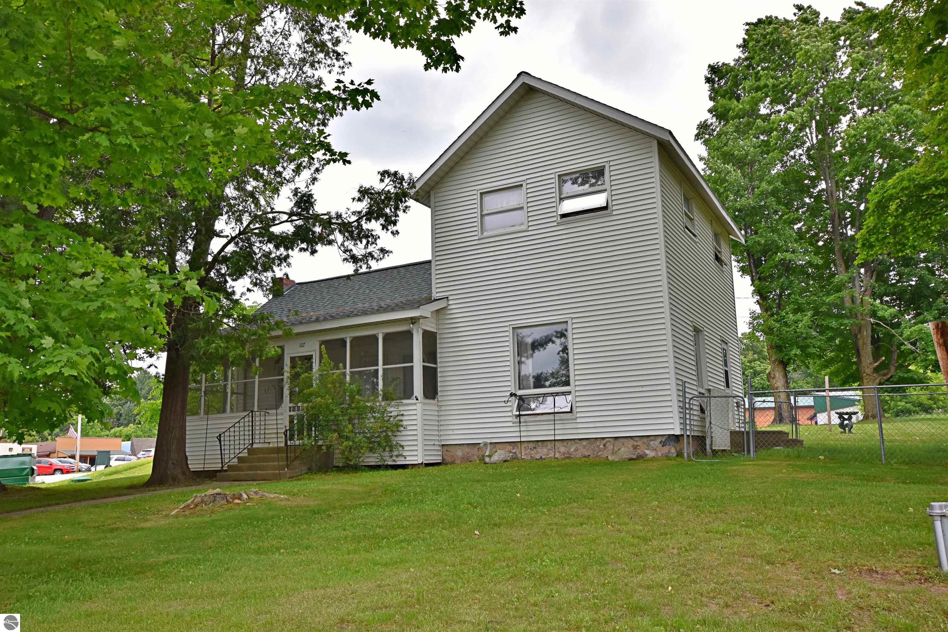 107 S Neilson Street, Tustin, MI 49688 — front exterior