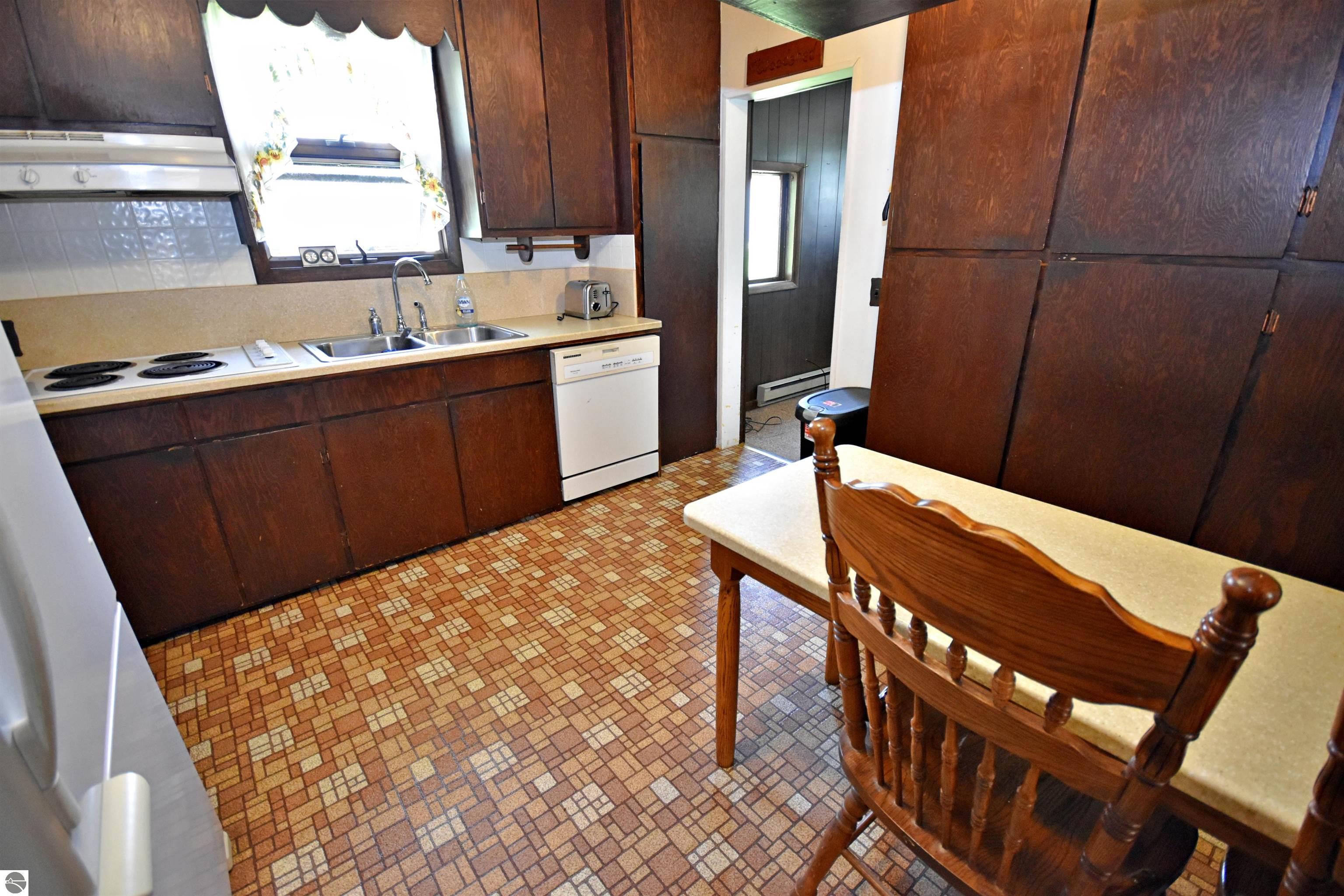 107 S Neilson Street, Tustin, MI 49688 — Photo 11