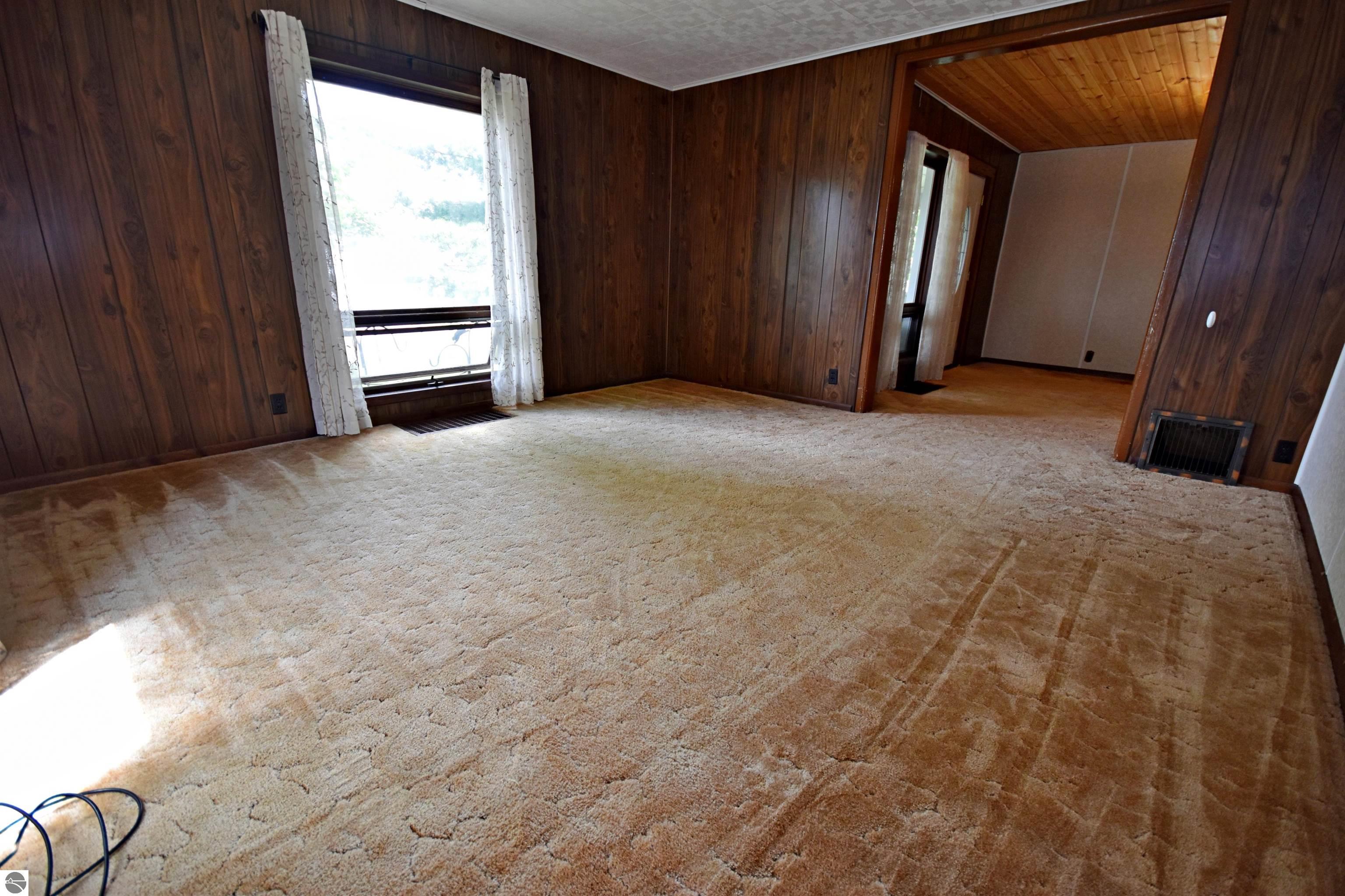 107 S Neilson Street, Tustin, MI 49688 — Photo 16