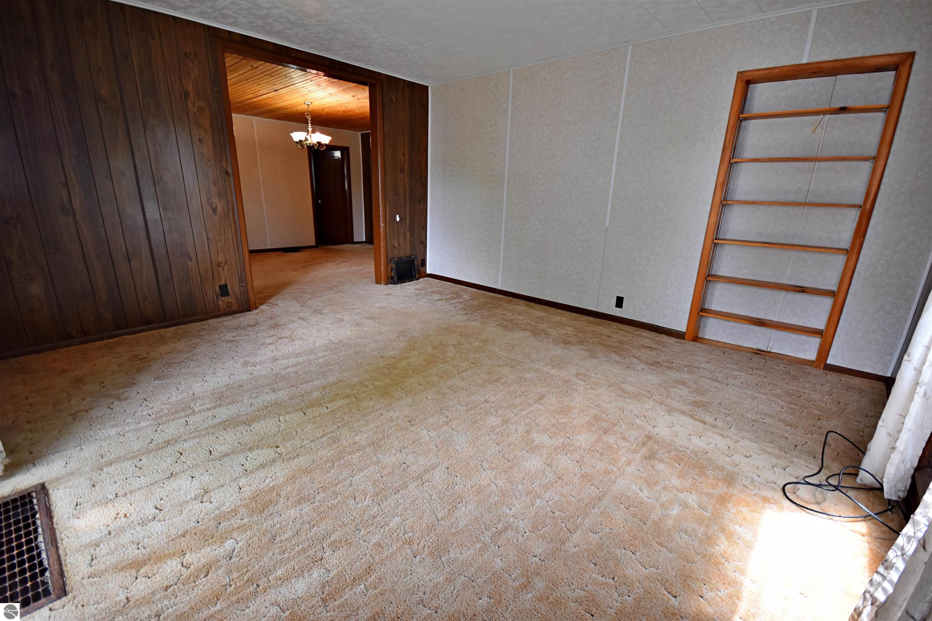 107 S Neilson Street, Tustin, MI 49688 — Photo 17