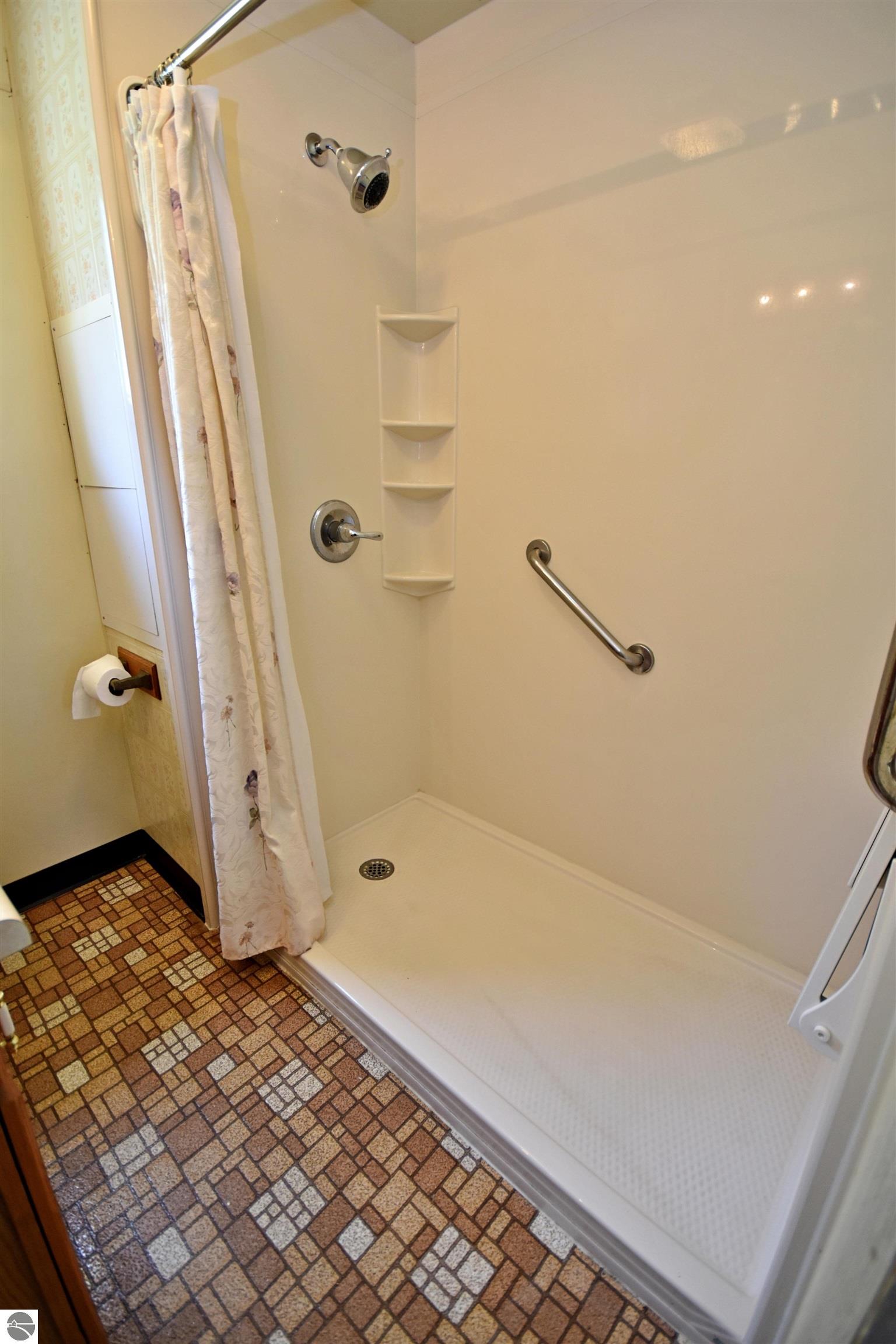 107 S Neilson Street, Tustin, MI 49688 — Photo 19